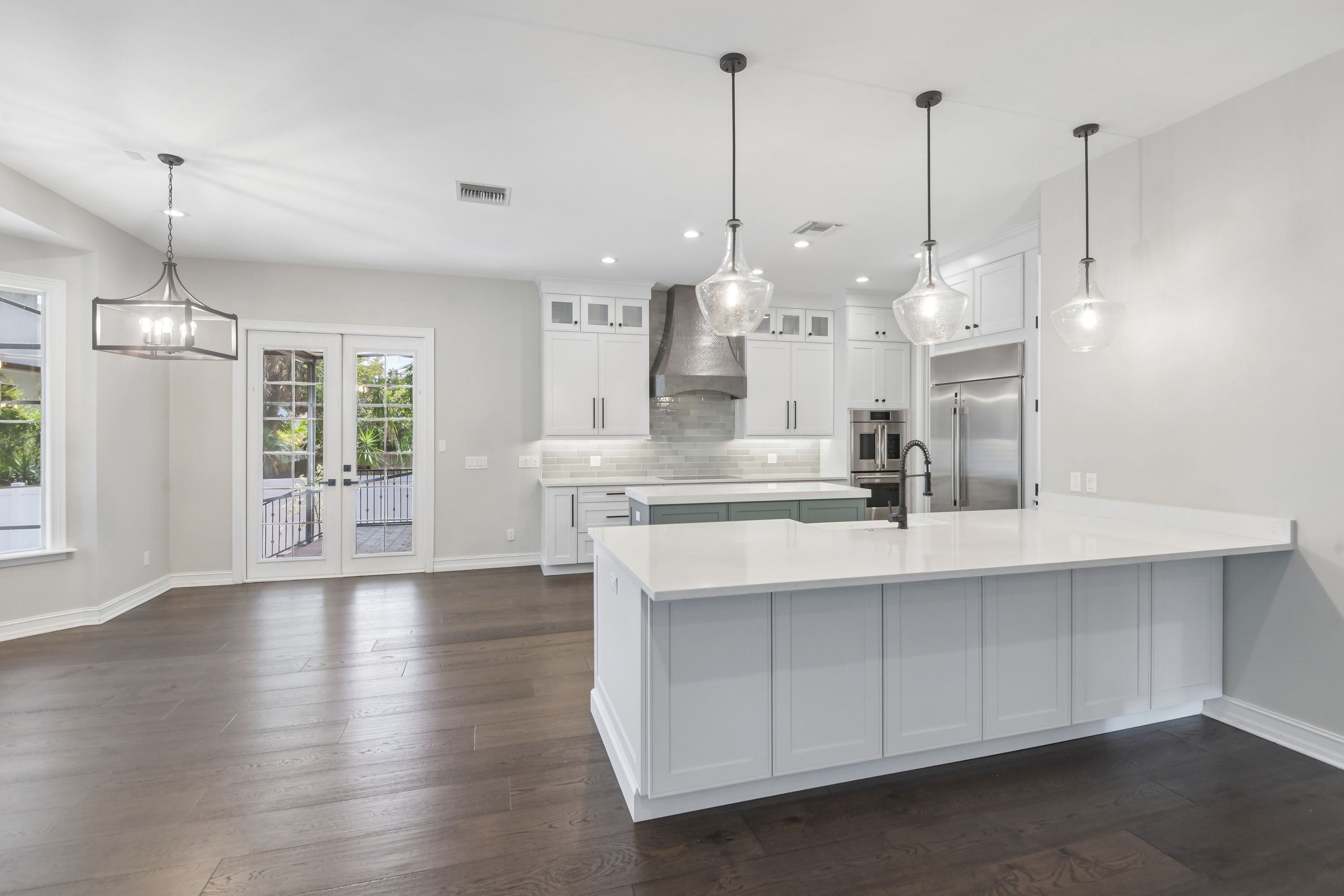 Photo 15 of 62 of 5105 W Neptune Way, Tampa, FL
