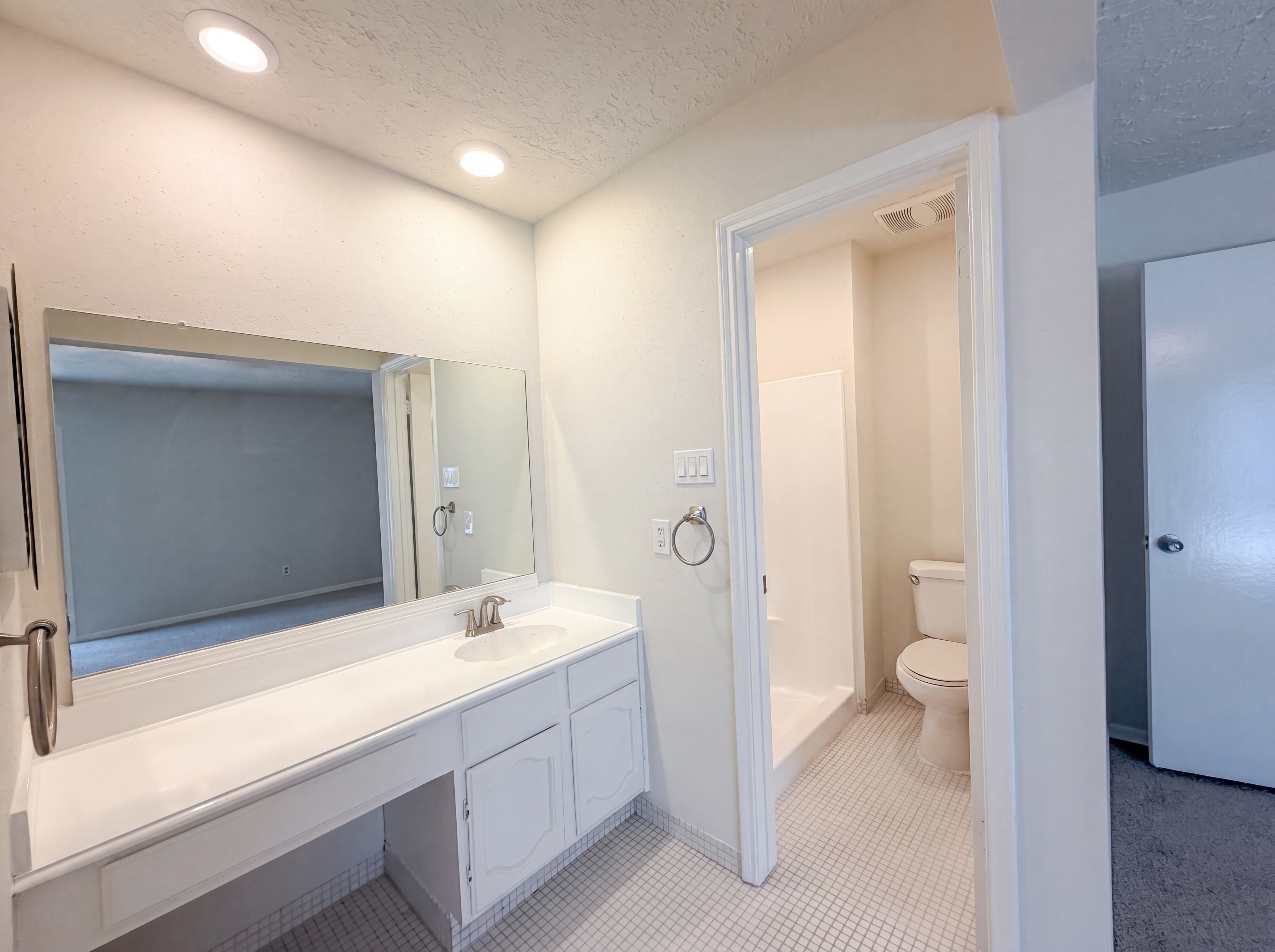 Photo 16 of 18 of 2503 Whispering Springs Dr, Spring, TX