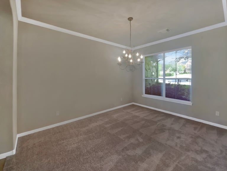 Photo 10 of 35 - 7900 Menler Dr, Austin, TX 78735