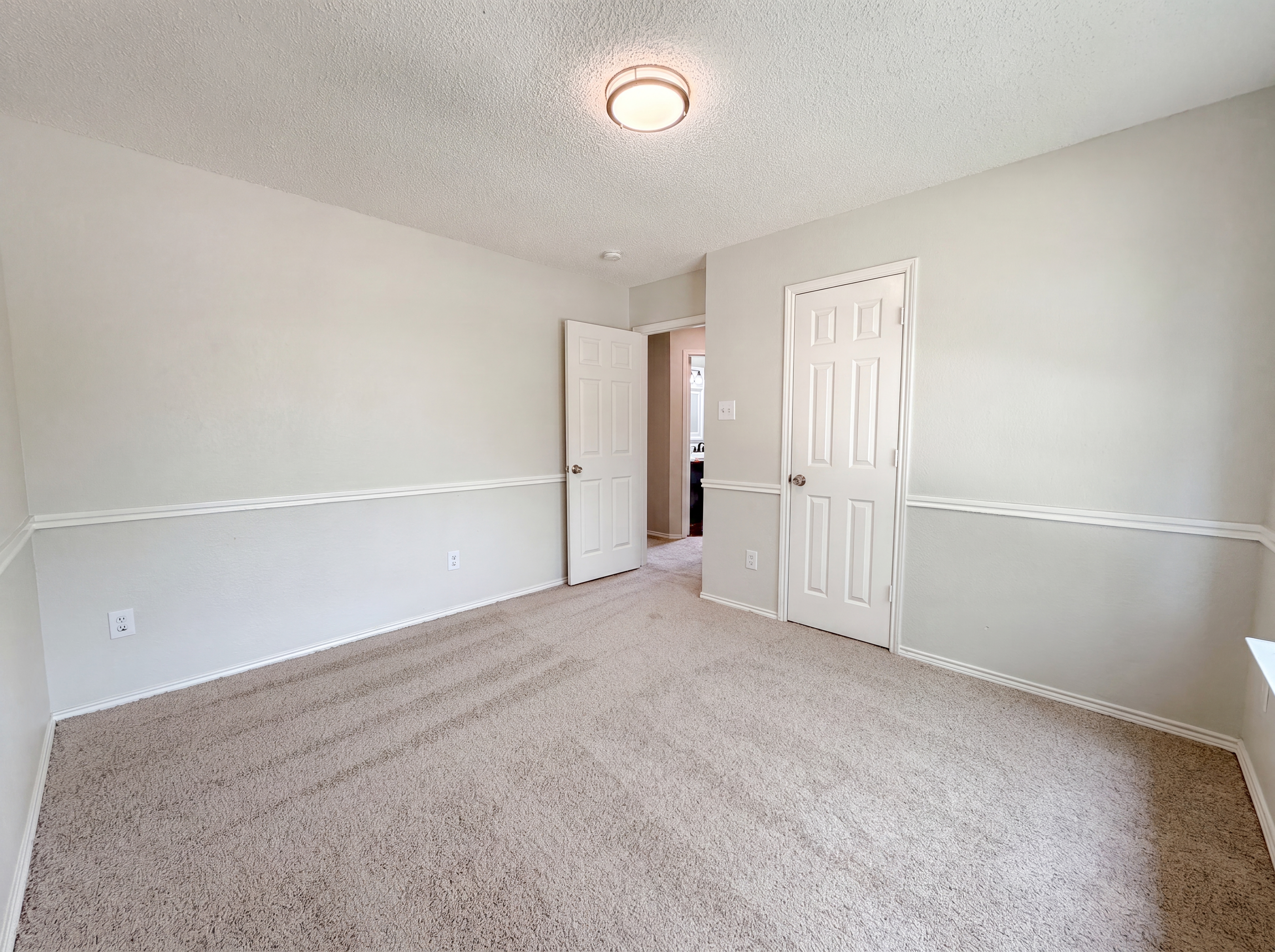 Photo 15 of 31 of 2404 Katina Dr, Flower Mound, TX