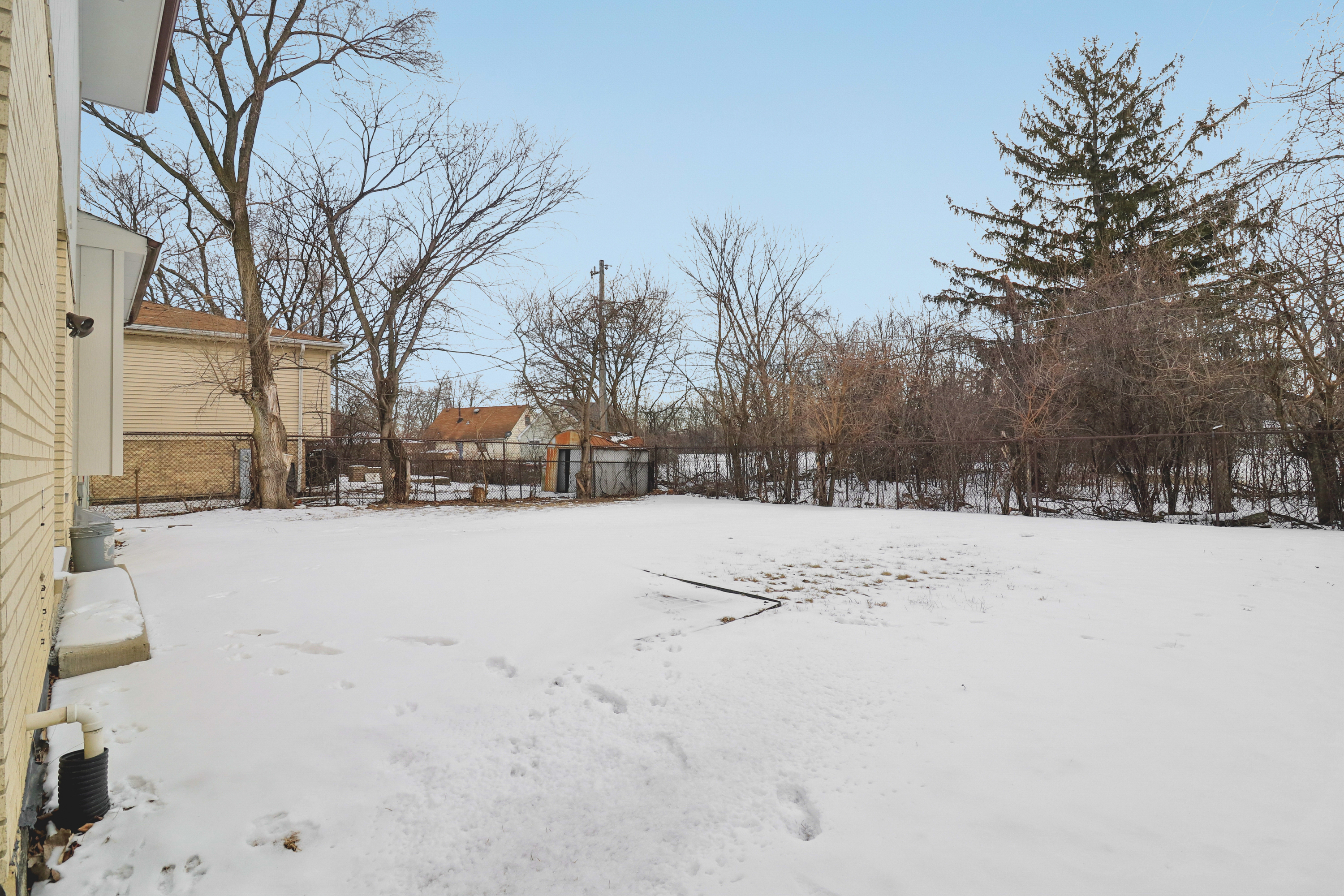 Photo 33 of 37 of 16627 Carse Ave, Harvey, IL
