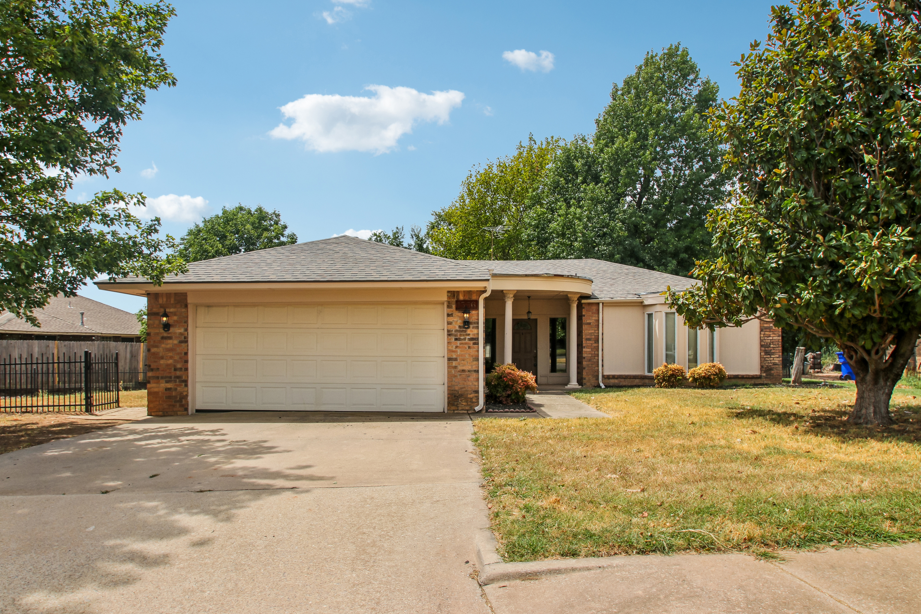 Photo 6 of 57 of 1536 Creekside Dr, Norman, OK