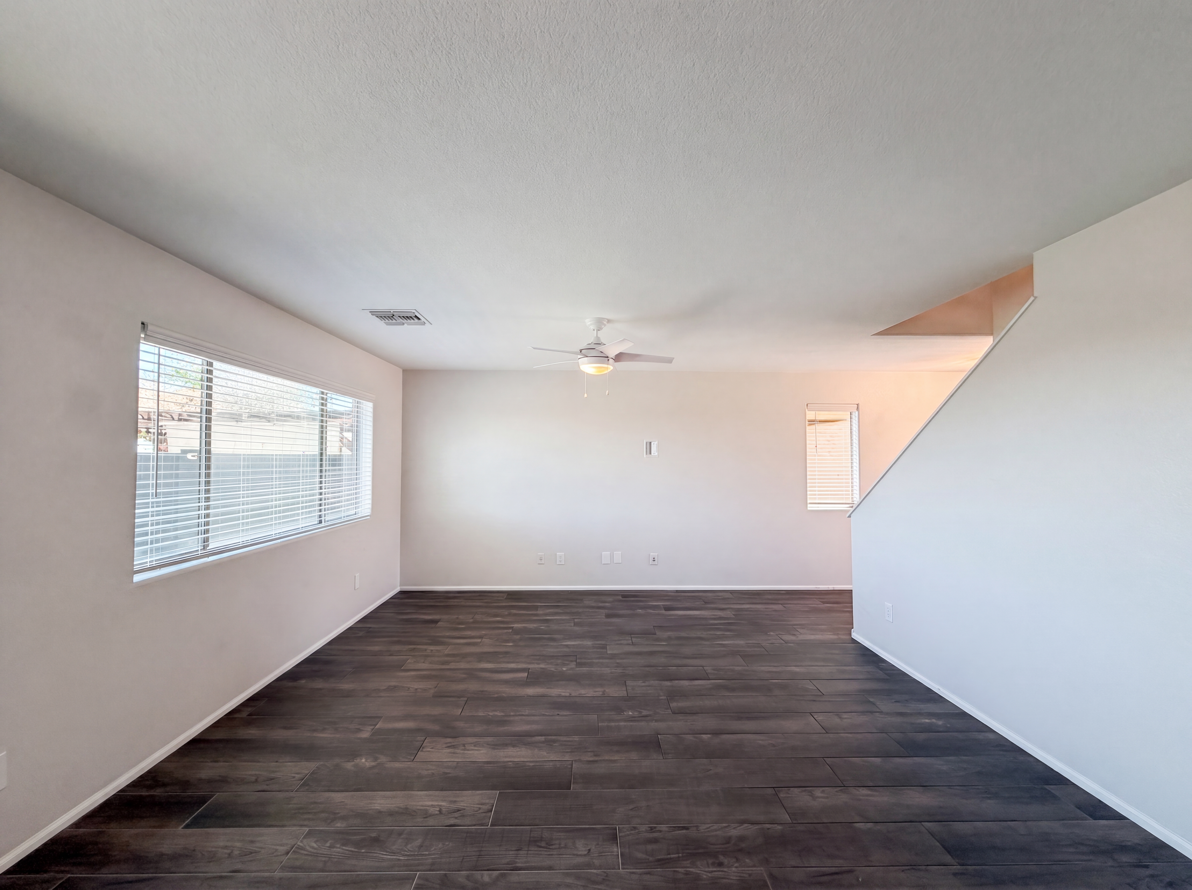 Photo 3 of 23 of 41812 W Hillman Dr, Maricopa, AZ