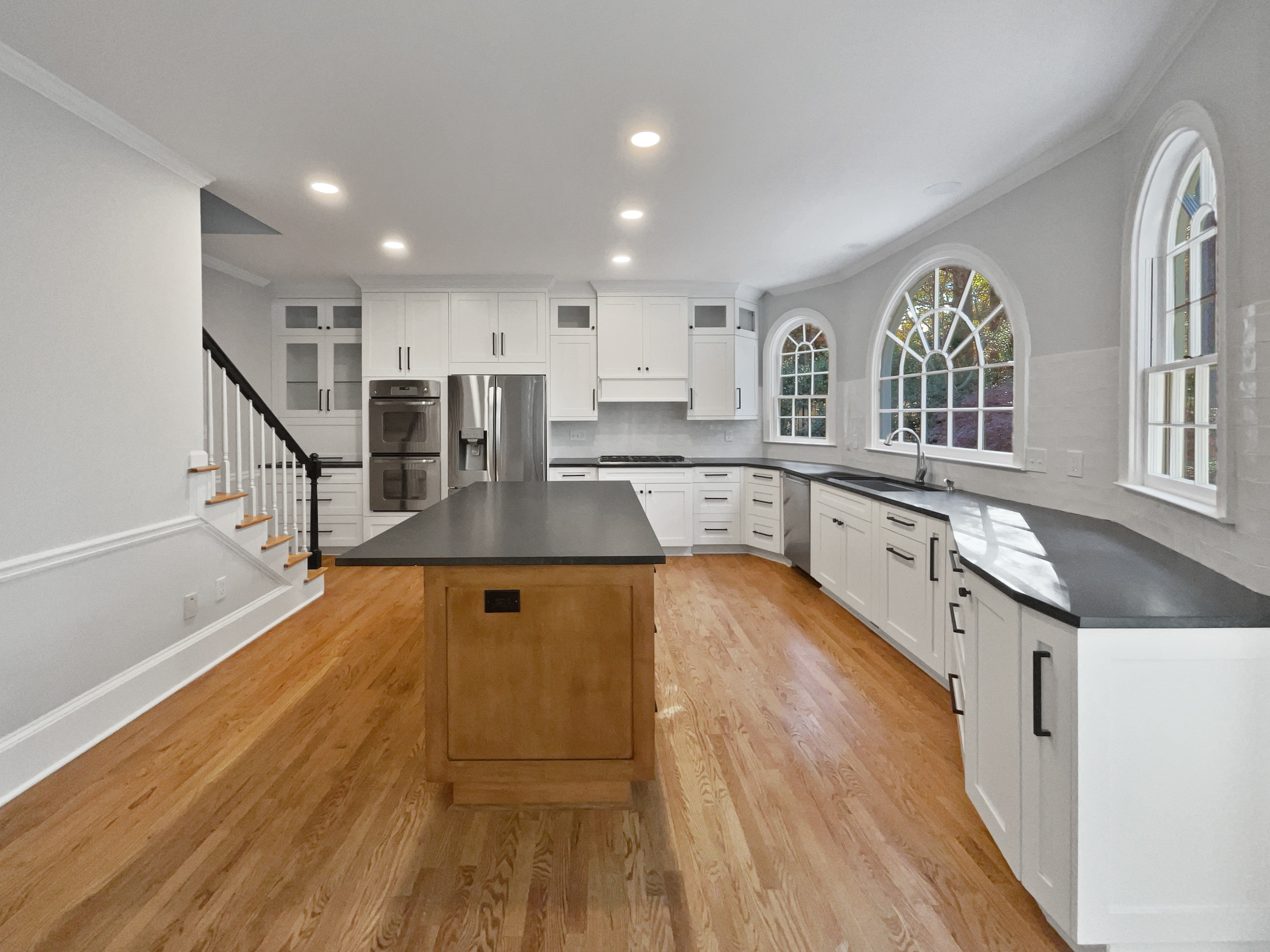 Photo 2 of 58 of 530 Kearny St, Alpharetta, GA