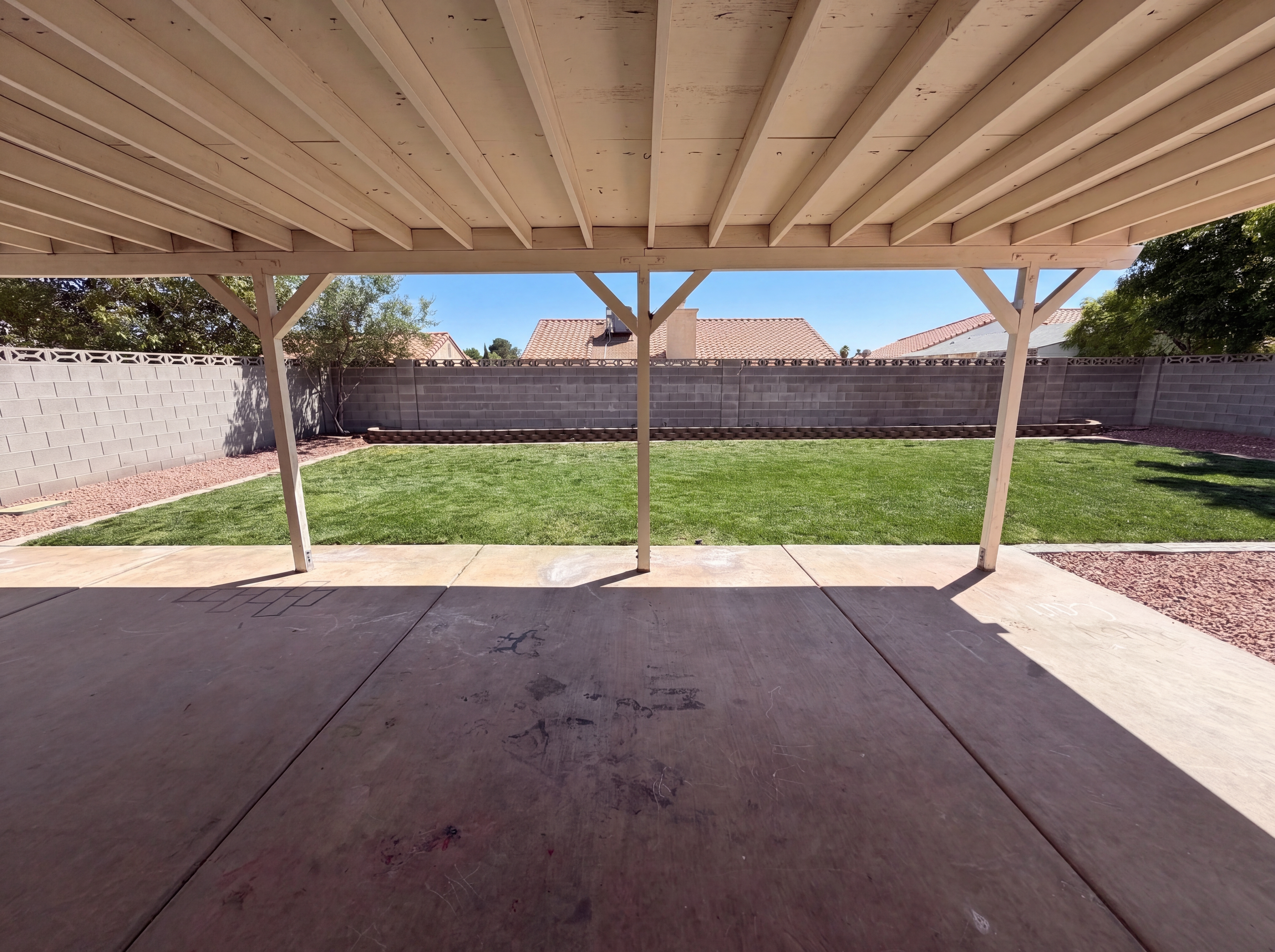 Photo 22 of 27 of 6305 W Washburn Rd, Las Vegas, NV