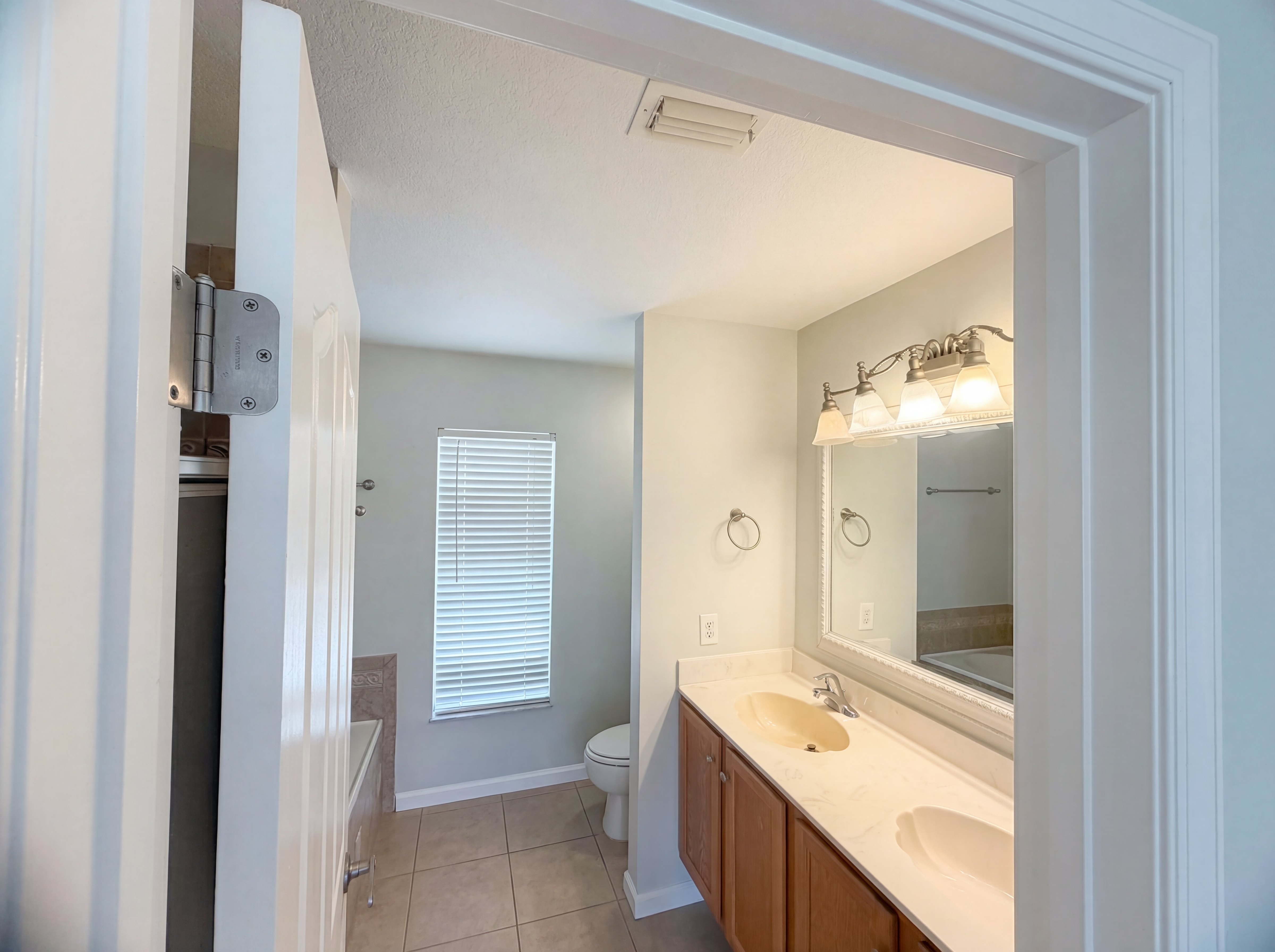 Photo 22 of 31 of 2332 SE Berkshire Blvd, Port Saint Lucie, FL
