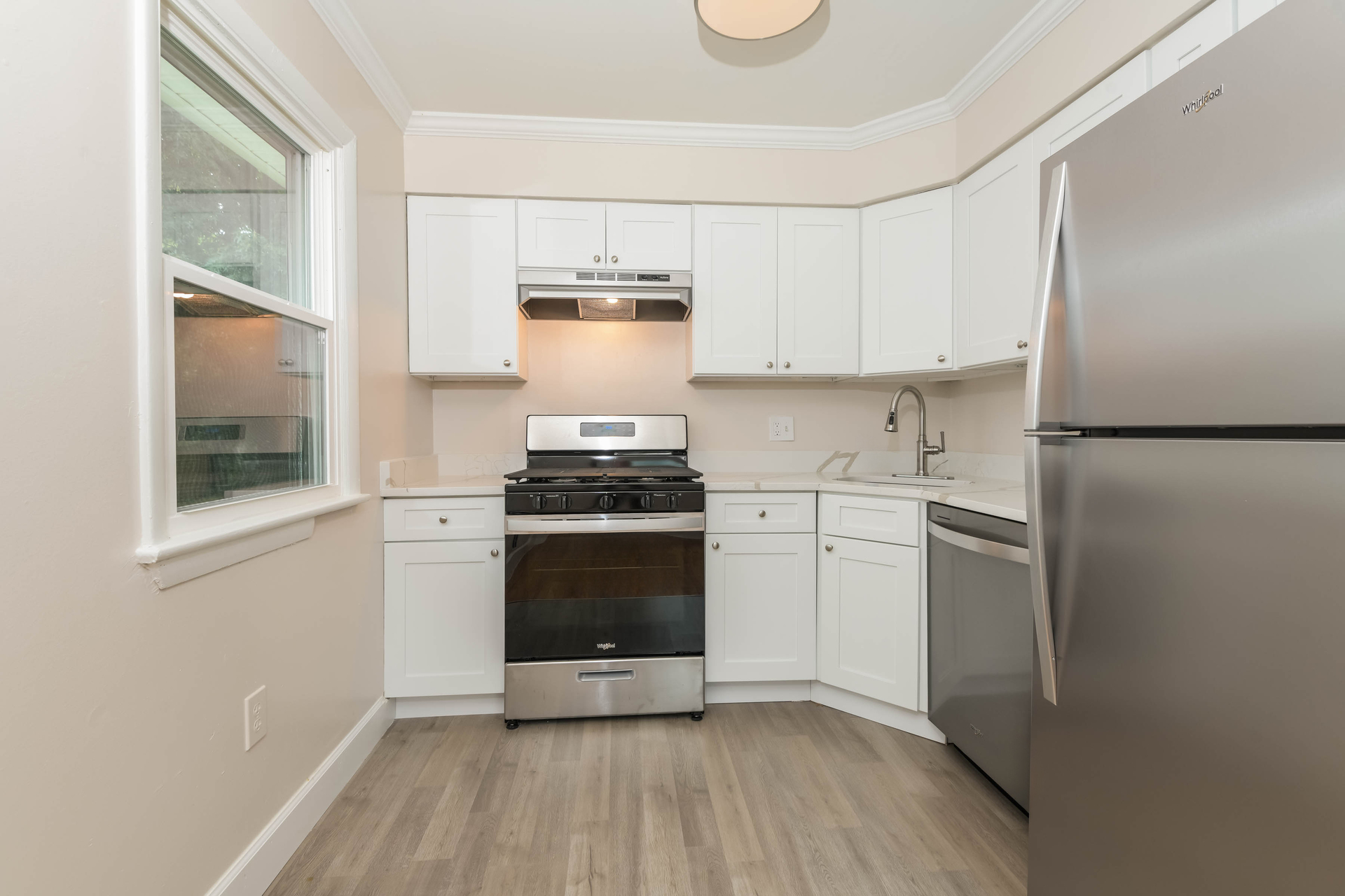 Photo 2 of 22 of 4810 Lexington Ave, Beltsville, MD