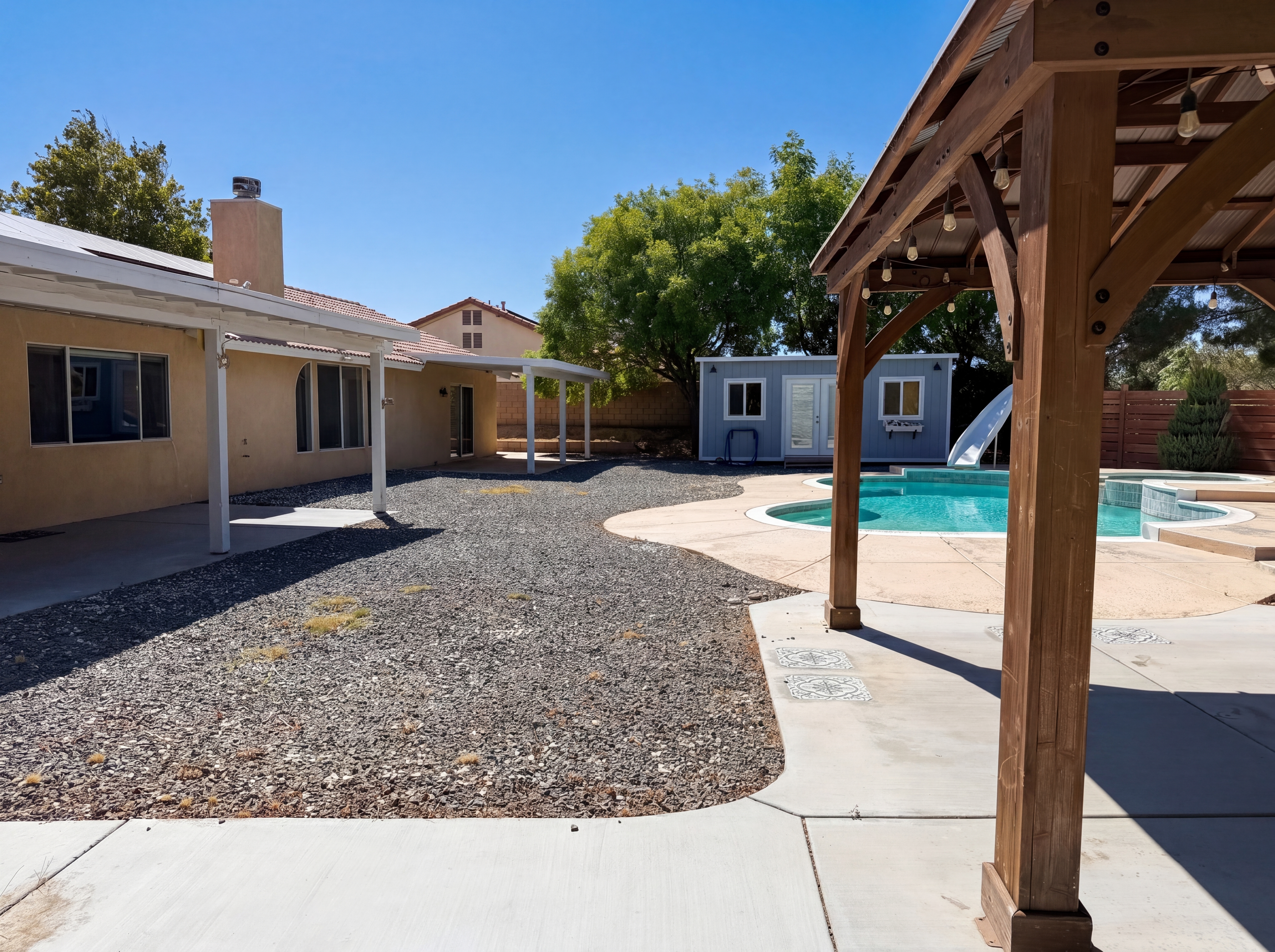 Photo 25 of 28 of 15358 Lookout Rd, Apple Valley, CA