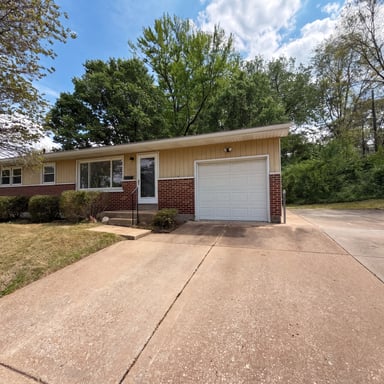 Property photo 1 of 1116 Cunningham Ave