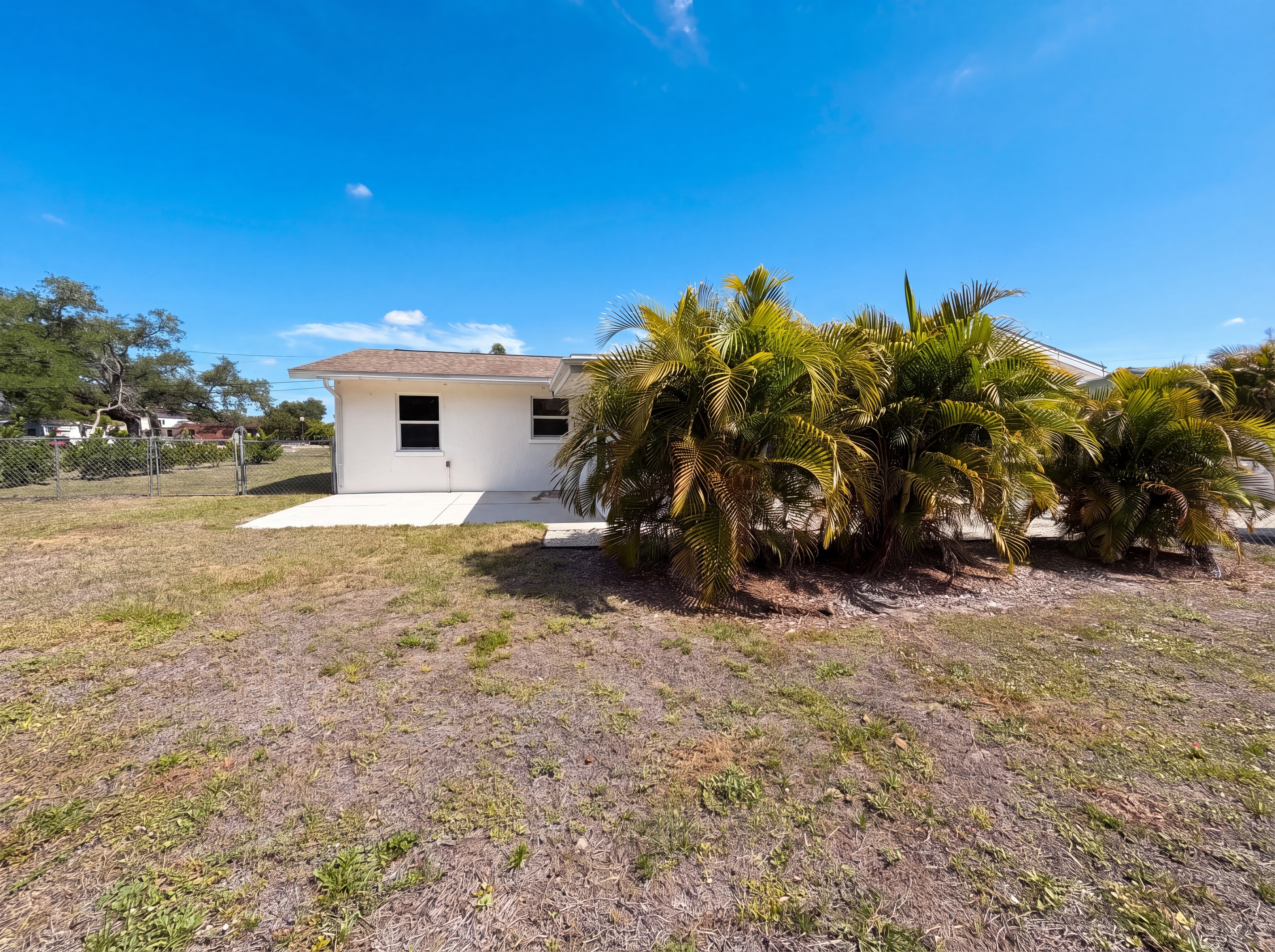 Photo 26 of 28 of 829 E 4th St, Englewood, FL