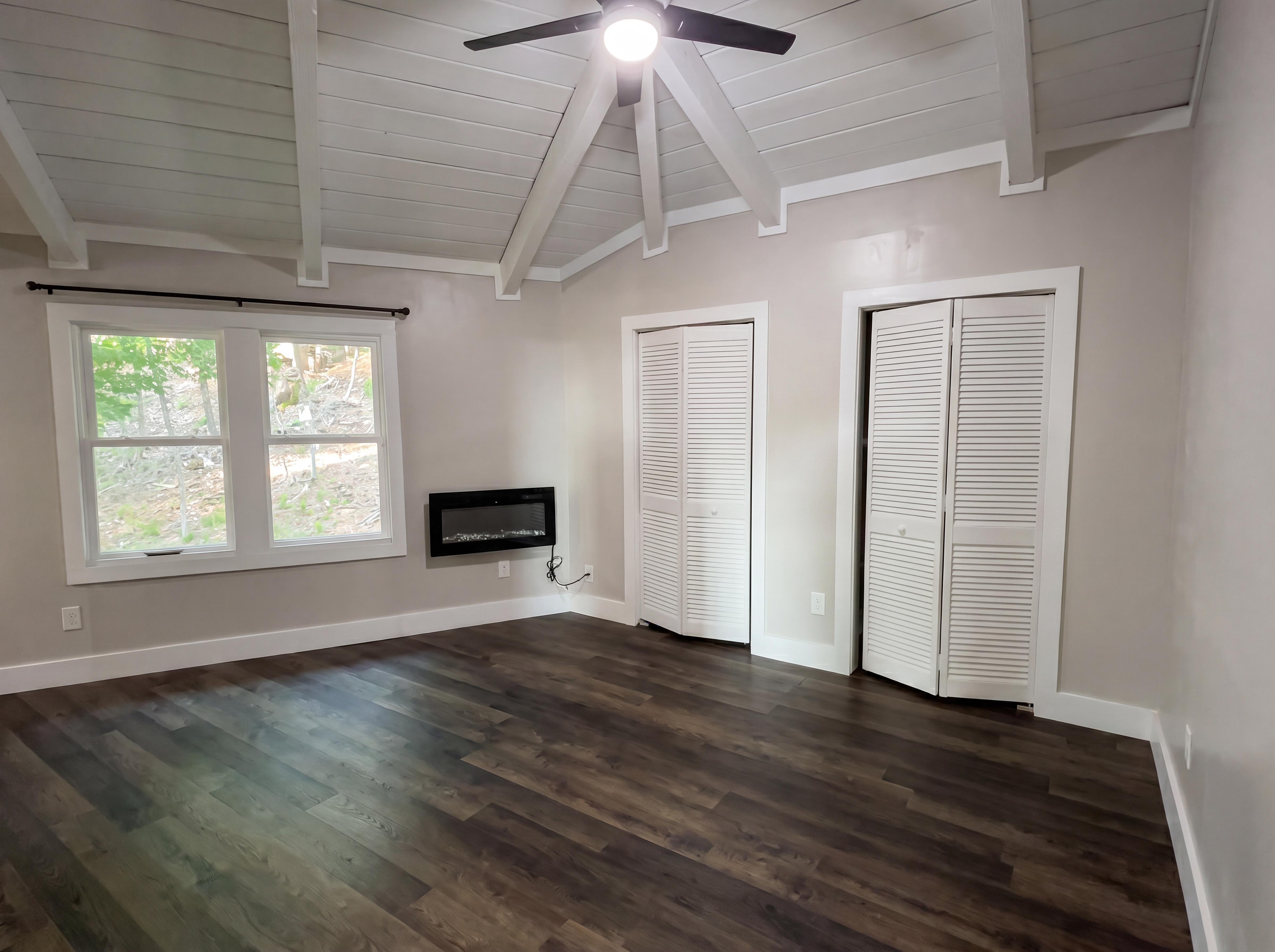 Photo 4 of 19 of 119 Beechwood Ln, Beech Mountain, NC