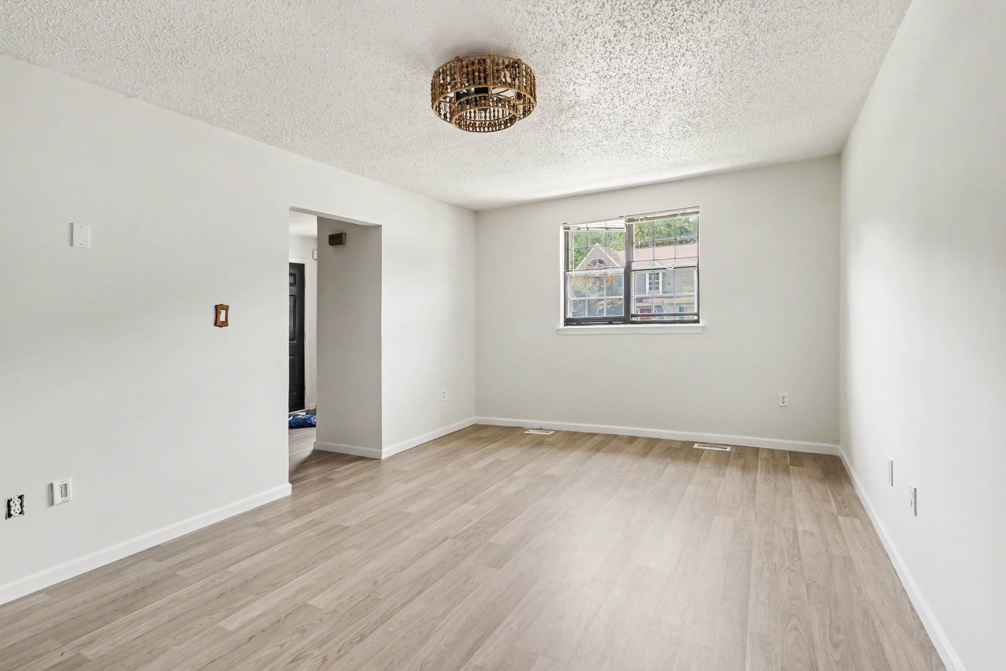 Photo 5 of 54 of 737 Fox Chase Cir, Bear, DE
