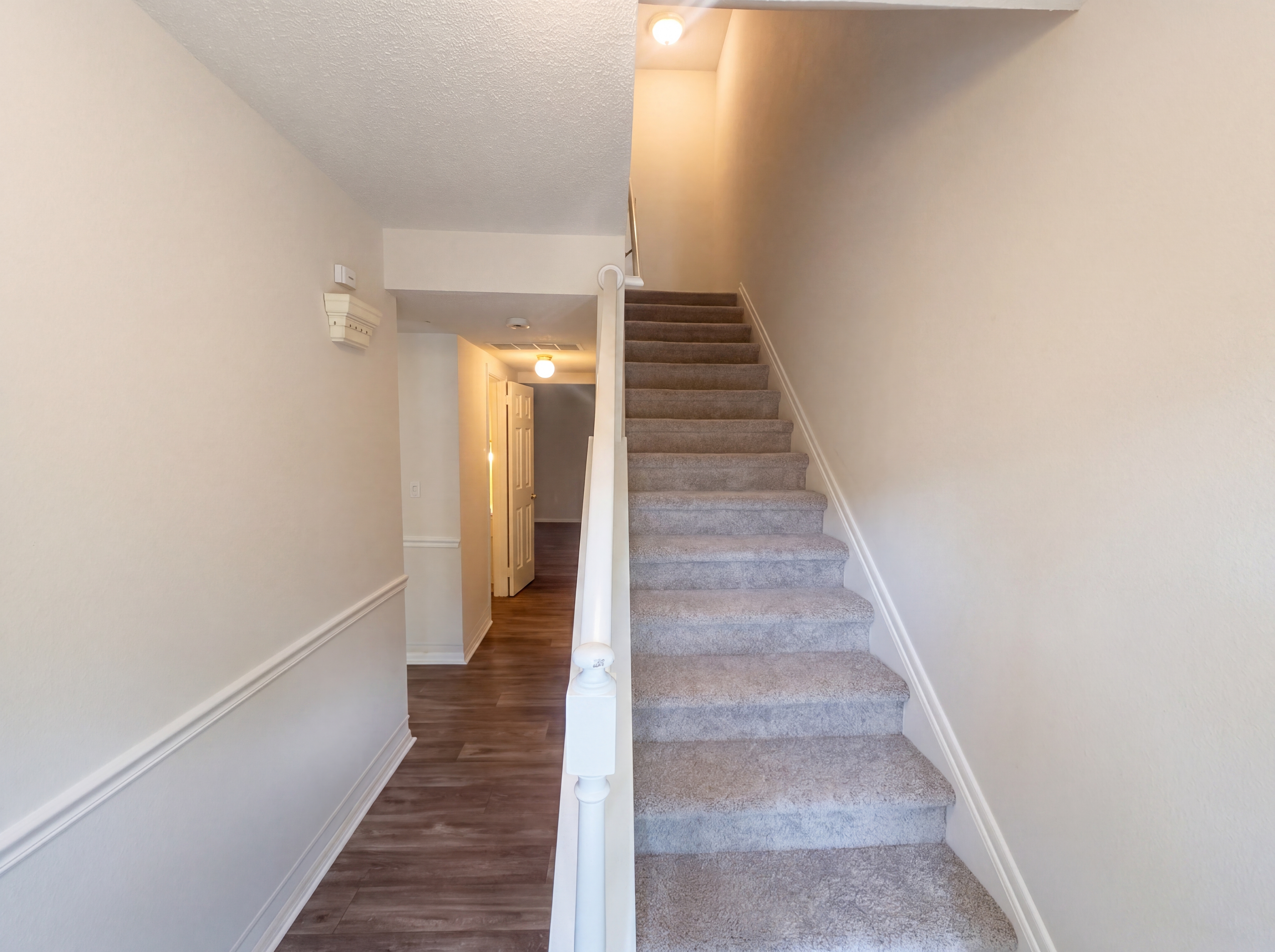 Photo 9 of 21 of 3229 Regents Park Ln, Greensboro, NC