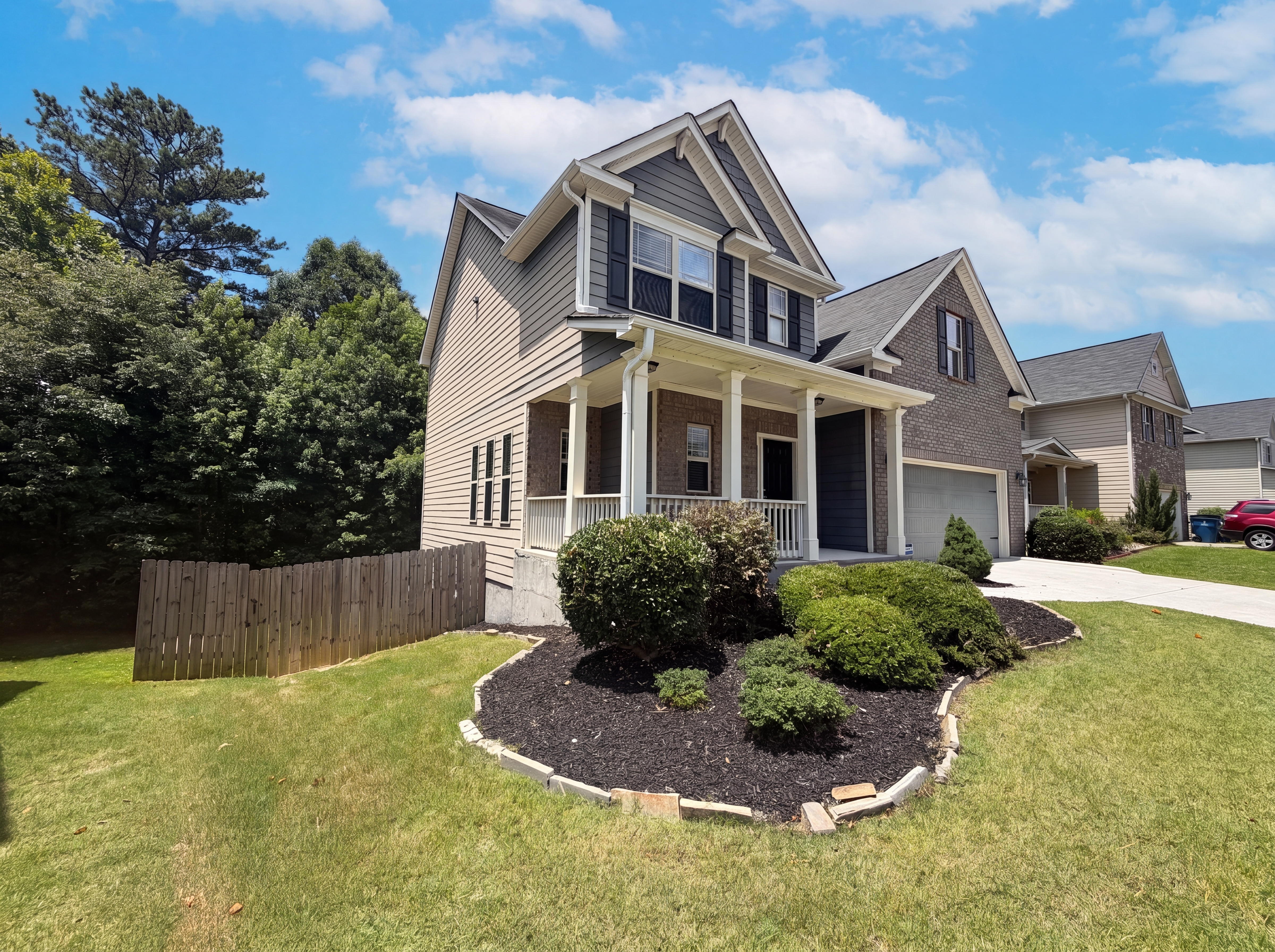 Photo 19 of 22 of 1357 Balvaird Dr, Lawrenceville, GA