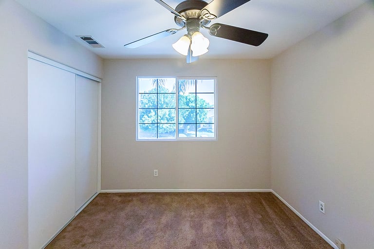 Photo 18 of 27 - 4288 Suffolk St, Jurupa Valley, CA 92509