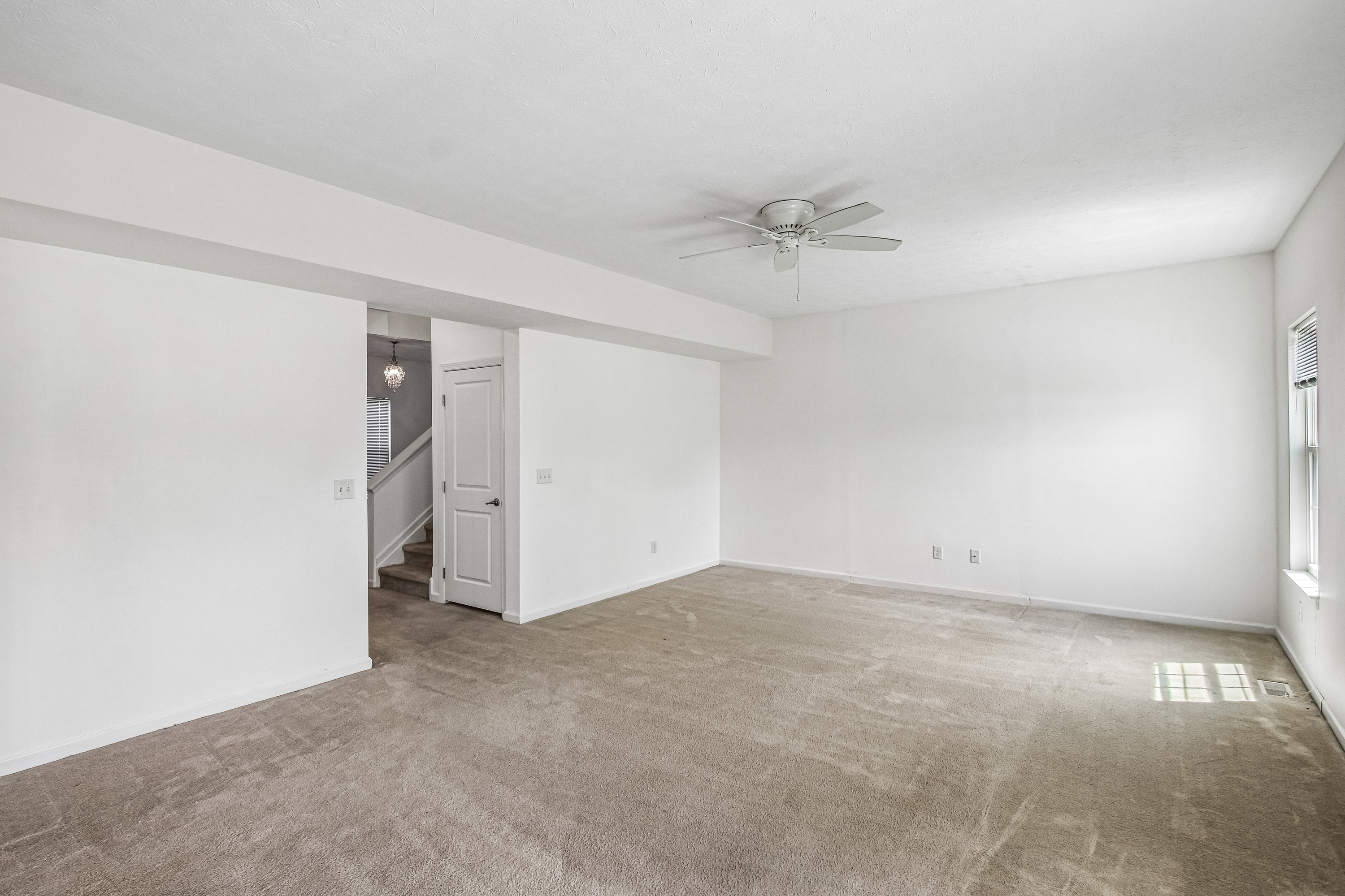 Photo 3 of 48 of 6007 Amber Dr, Farmington, NY
