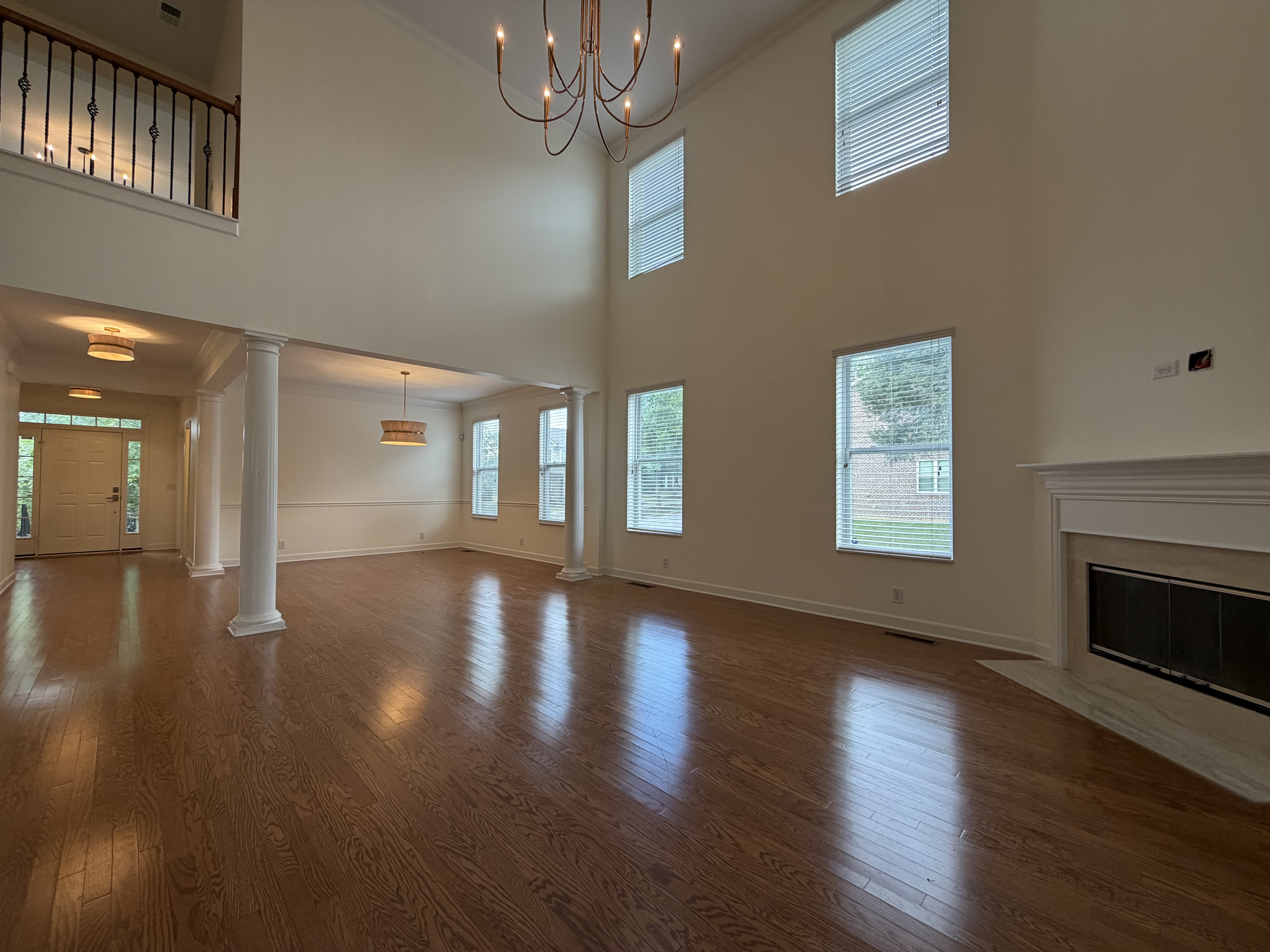 Photo 3 of 24 of 1064 Riverwood Village Blvd, Hermitage, TN