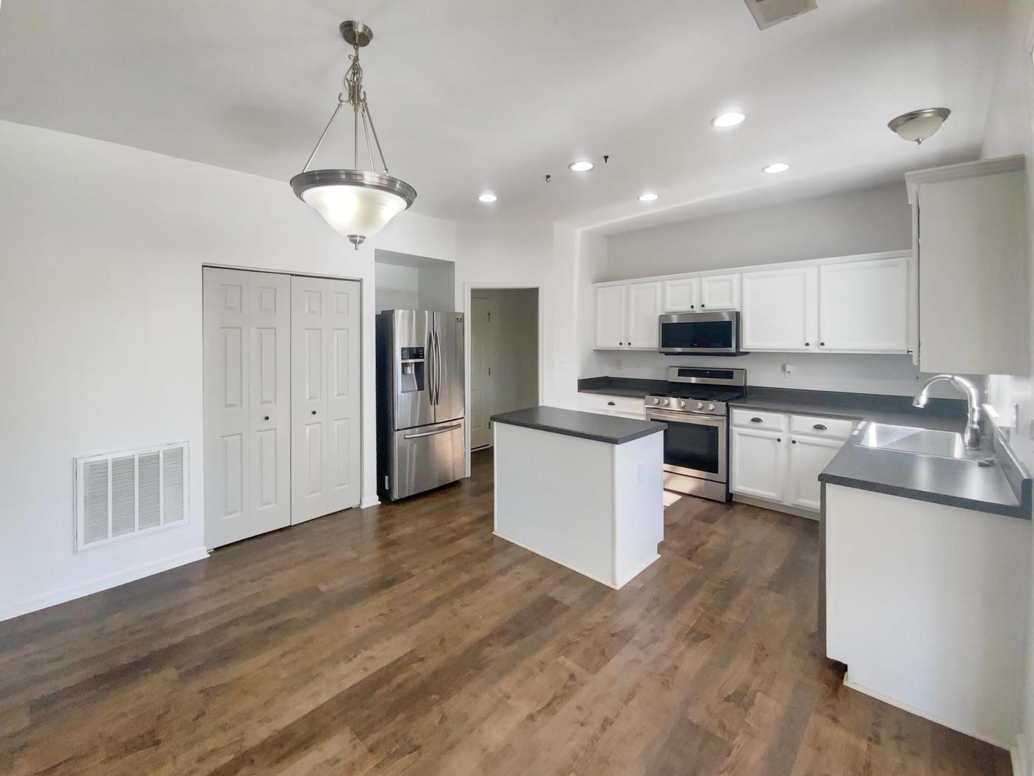 Photo 2 of 26 of 139 Castleton Cir, Boiling Springs, SC
