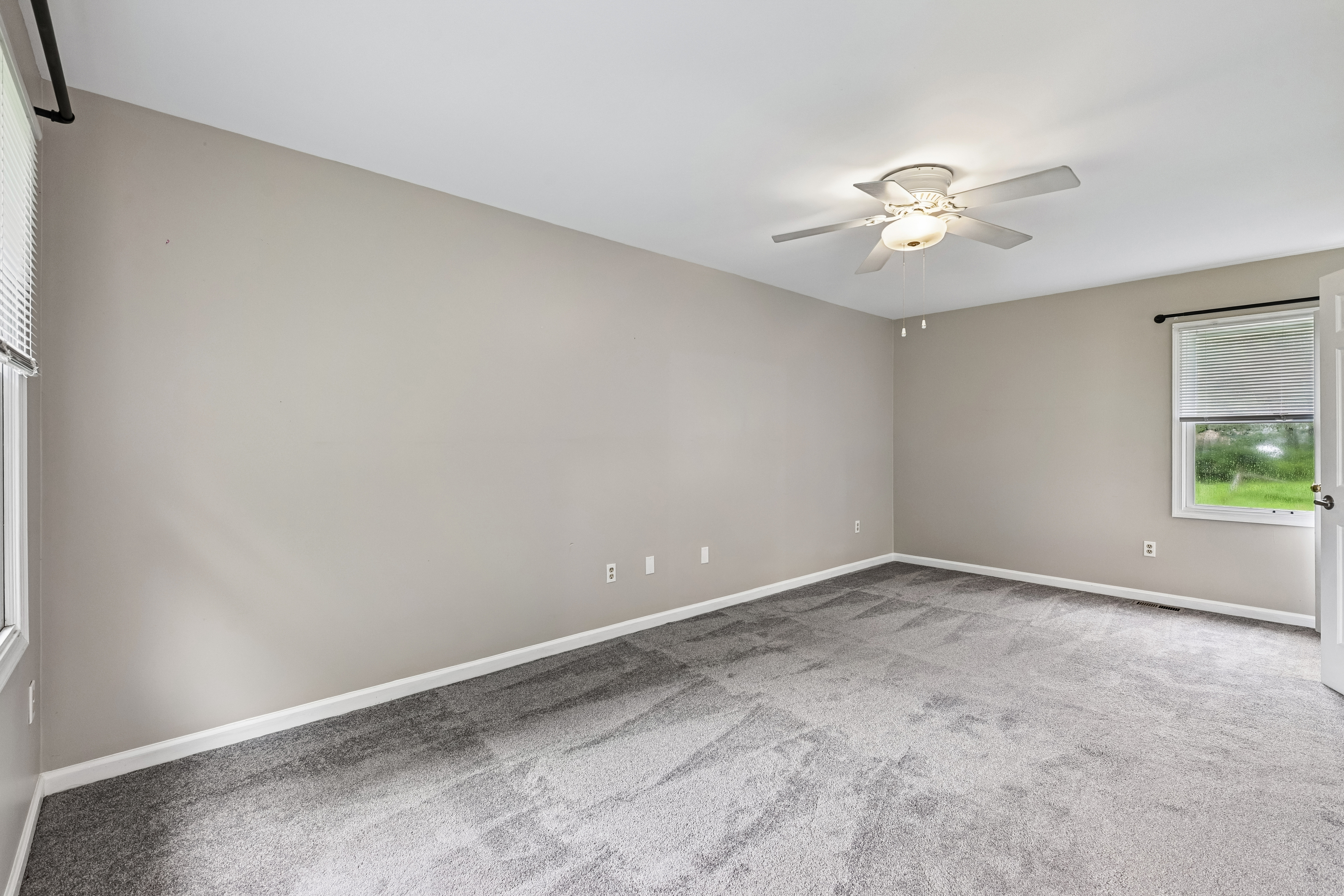Photo 5 of 46 of 11811 Gordon Rd, Fredericksburg, VA