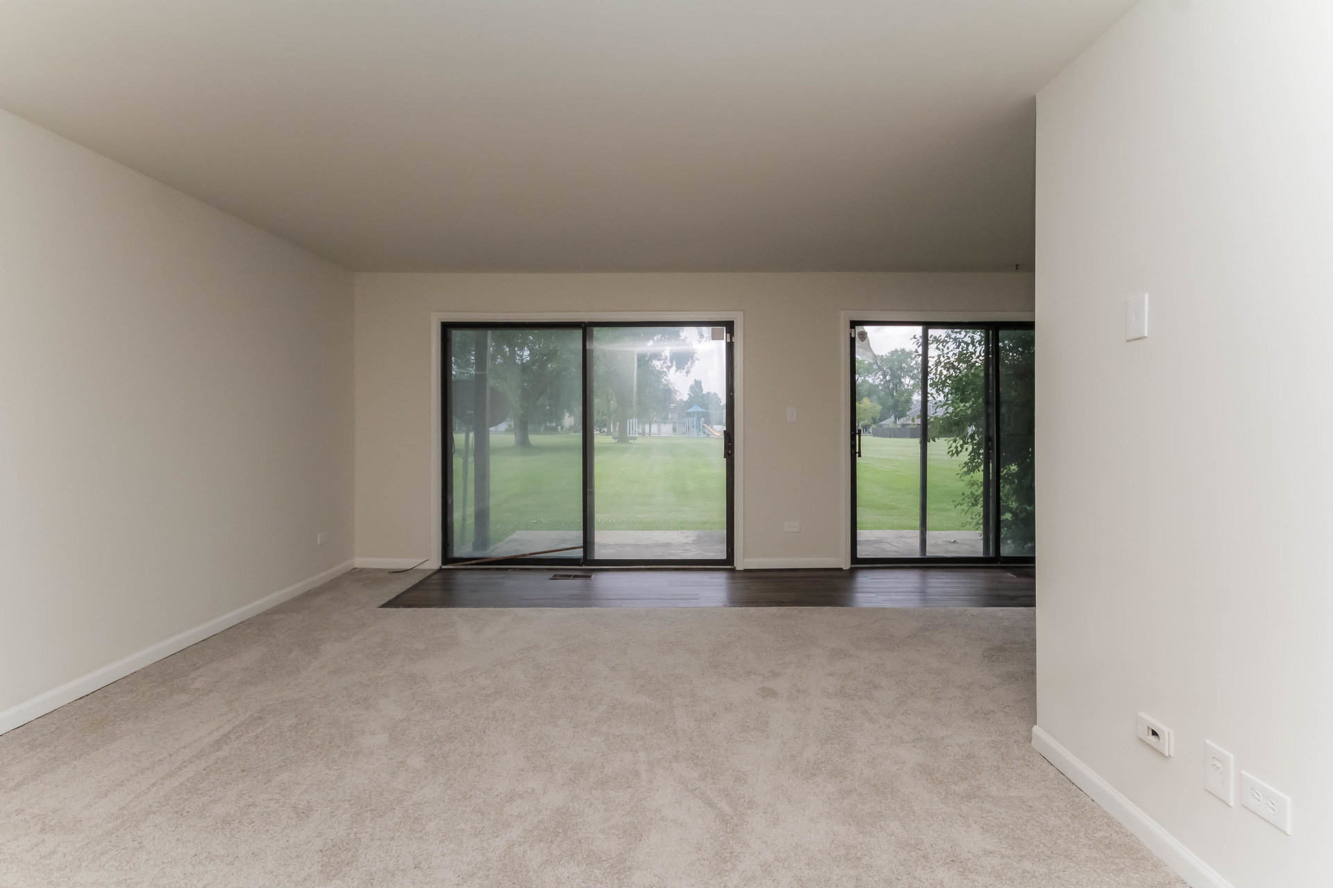 Photo 31 of 42 of 4133 193rd St, Country Club Hills, IL