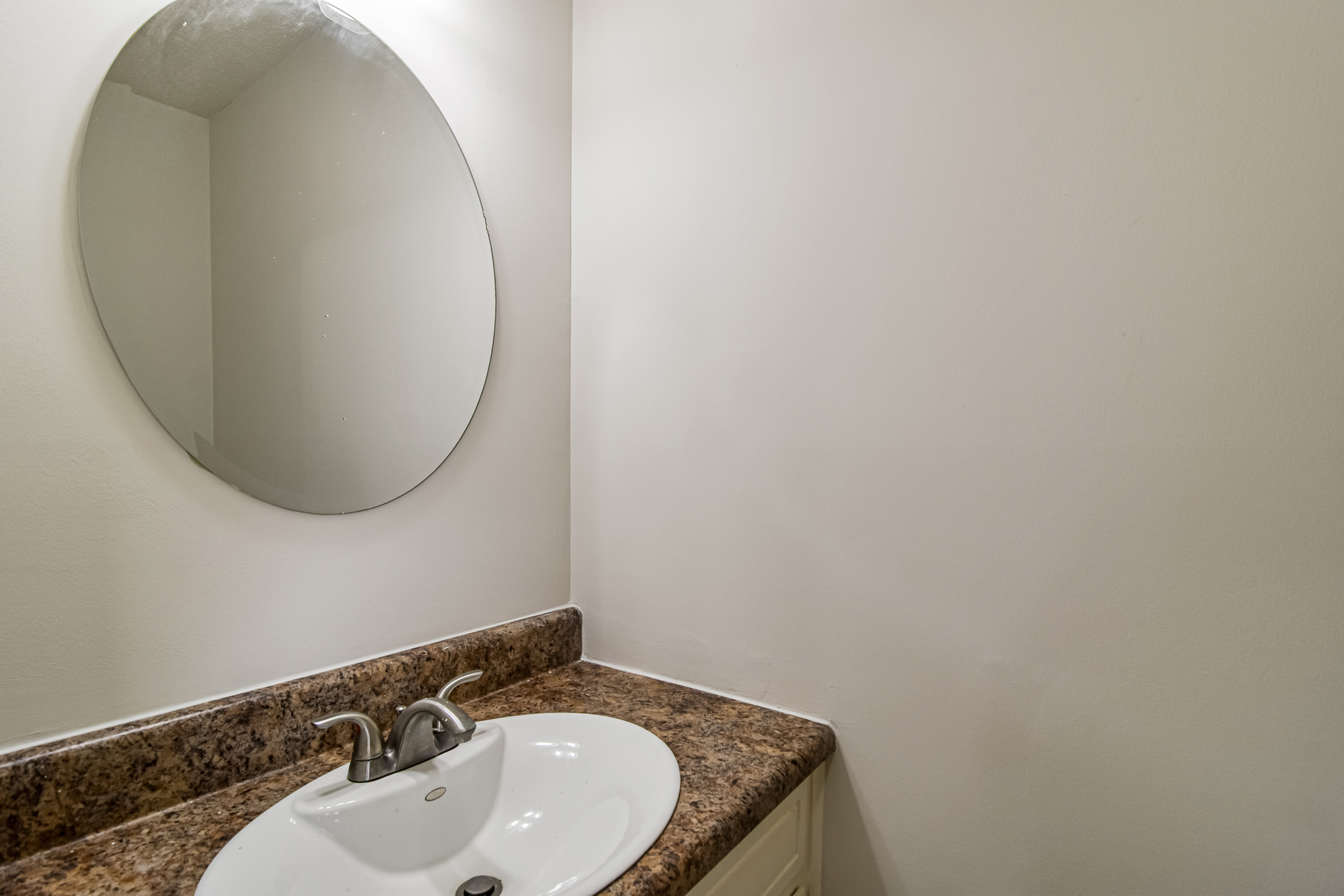 Photo 11 of 18 of 7143 Knoll Loop, Montgomery, AL