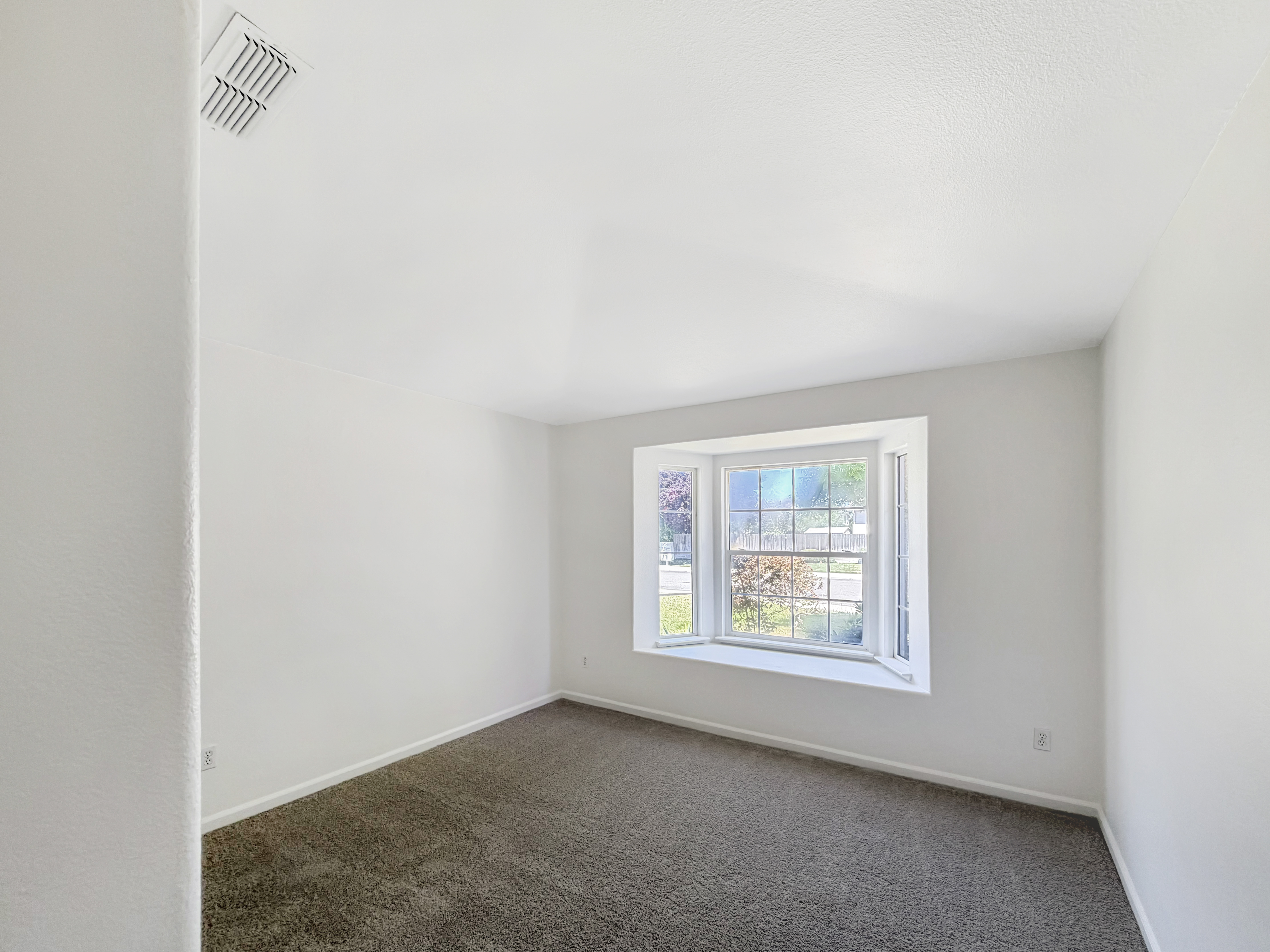 Photo 21 of 29 of 3990 Black Butte Cir, Stockton, CA