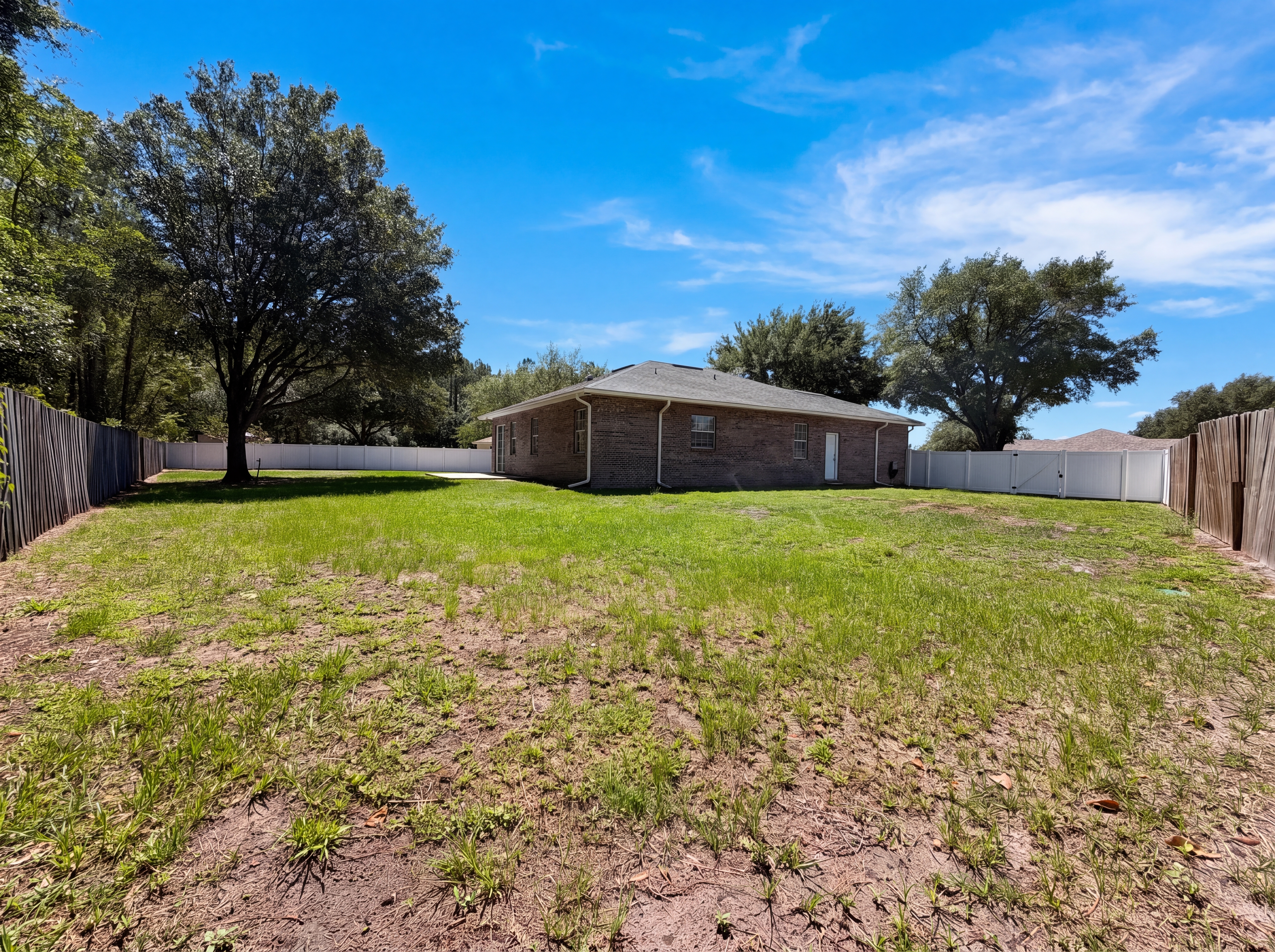 Photo 20 of 23 of 11215 Martin Lakes Dr N, Jacksonville, FL