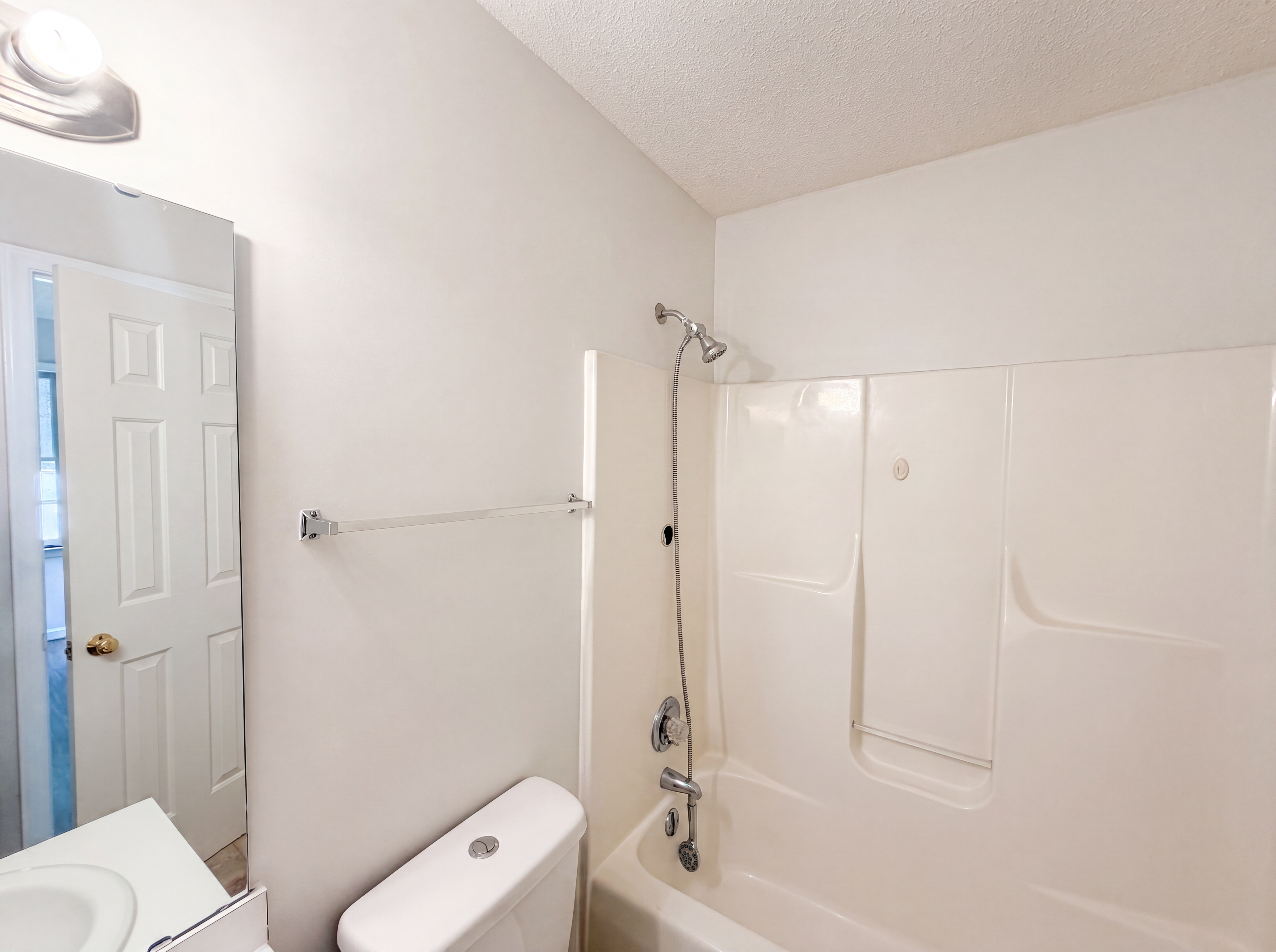 Photo 13 of 17 of 3117 Verdugo Dr, Raleigh, NC