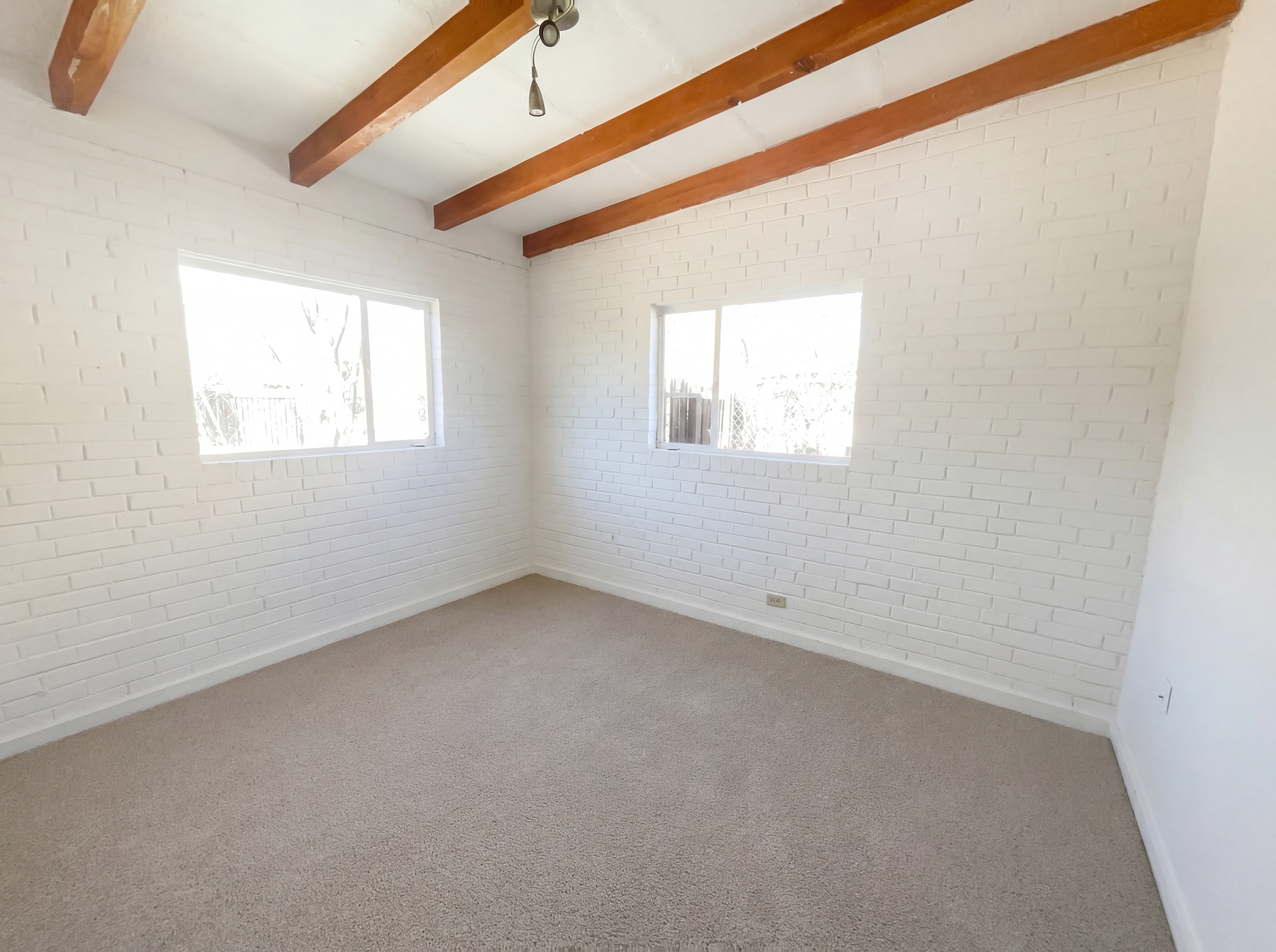 Photo 13 of 18 of 2519 N Richey Blvd, Tucson, AZ