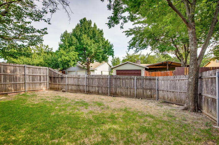 Photo 25 of 26 - 1826 Caldwell Dr, Garland, TX 75041