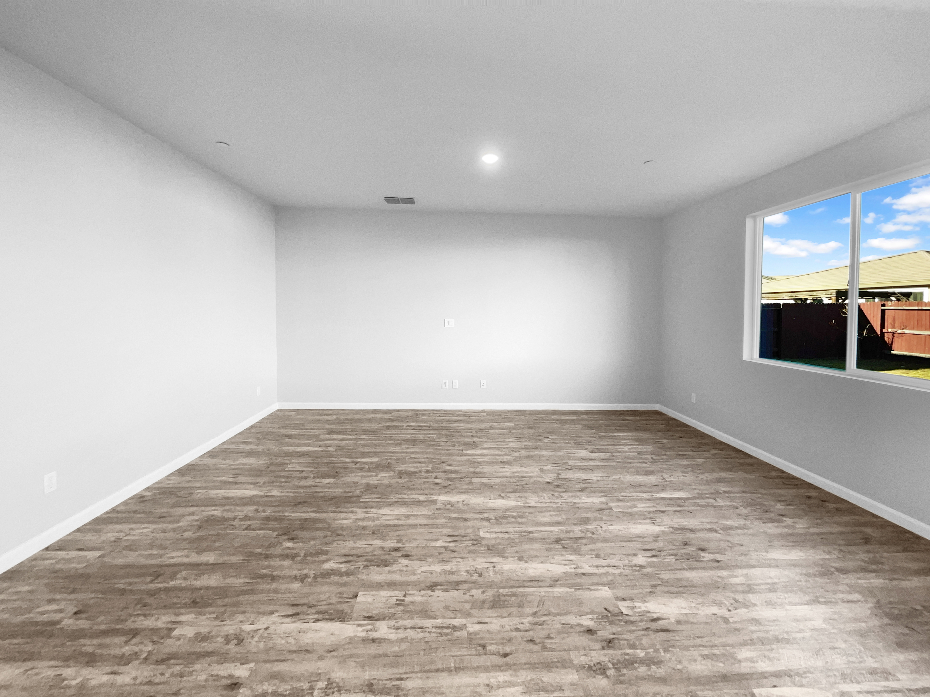 Photo 3 of 33 of 8416 Tapies Way, Elk Grove, CA