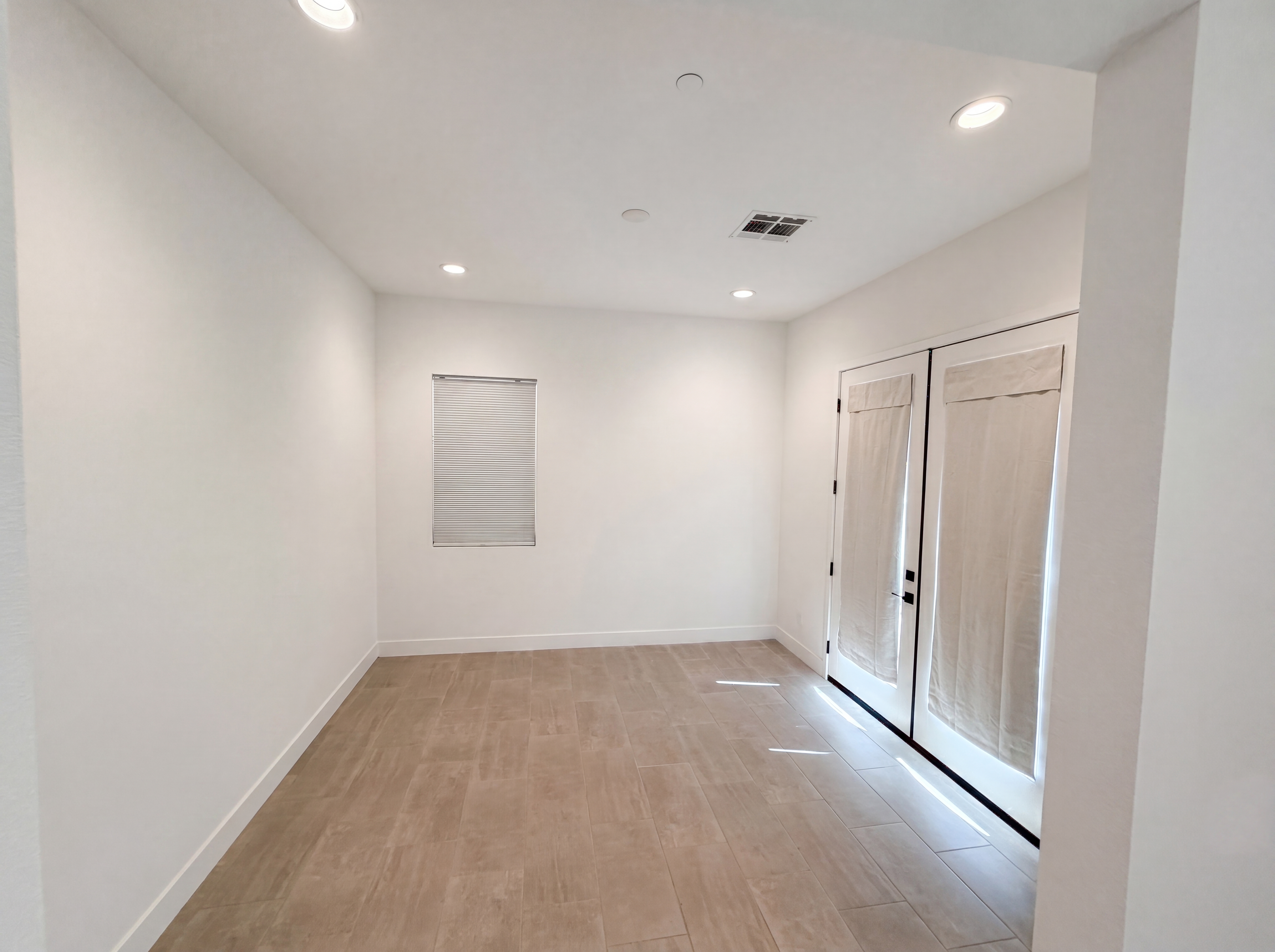 Photo 9 of 26 of 46297 Bradshaw Trl, La Quinta, CA