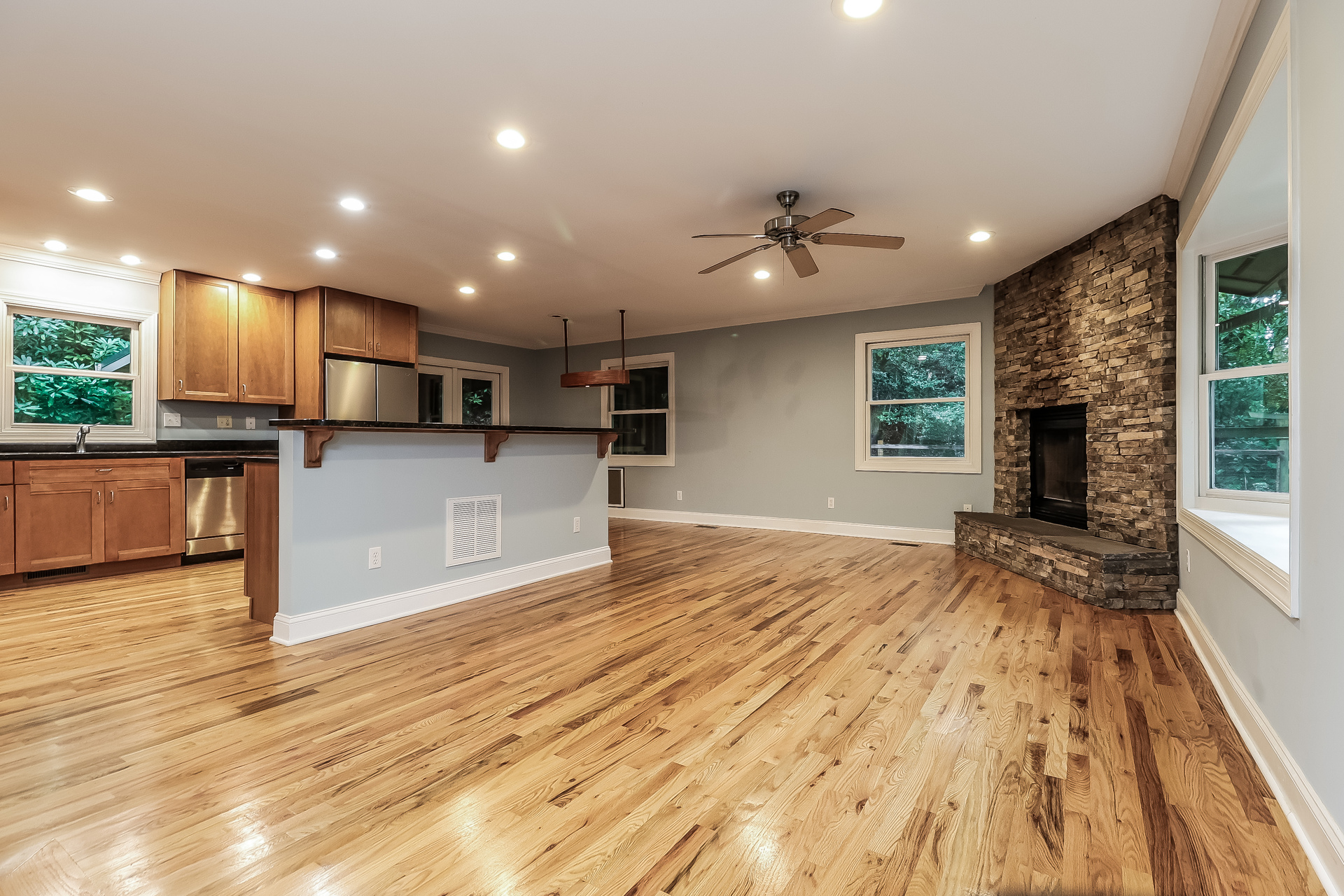 Photo 6 of 20 of 522 Glen Cannon Dr, Pisgah Forest, NC