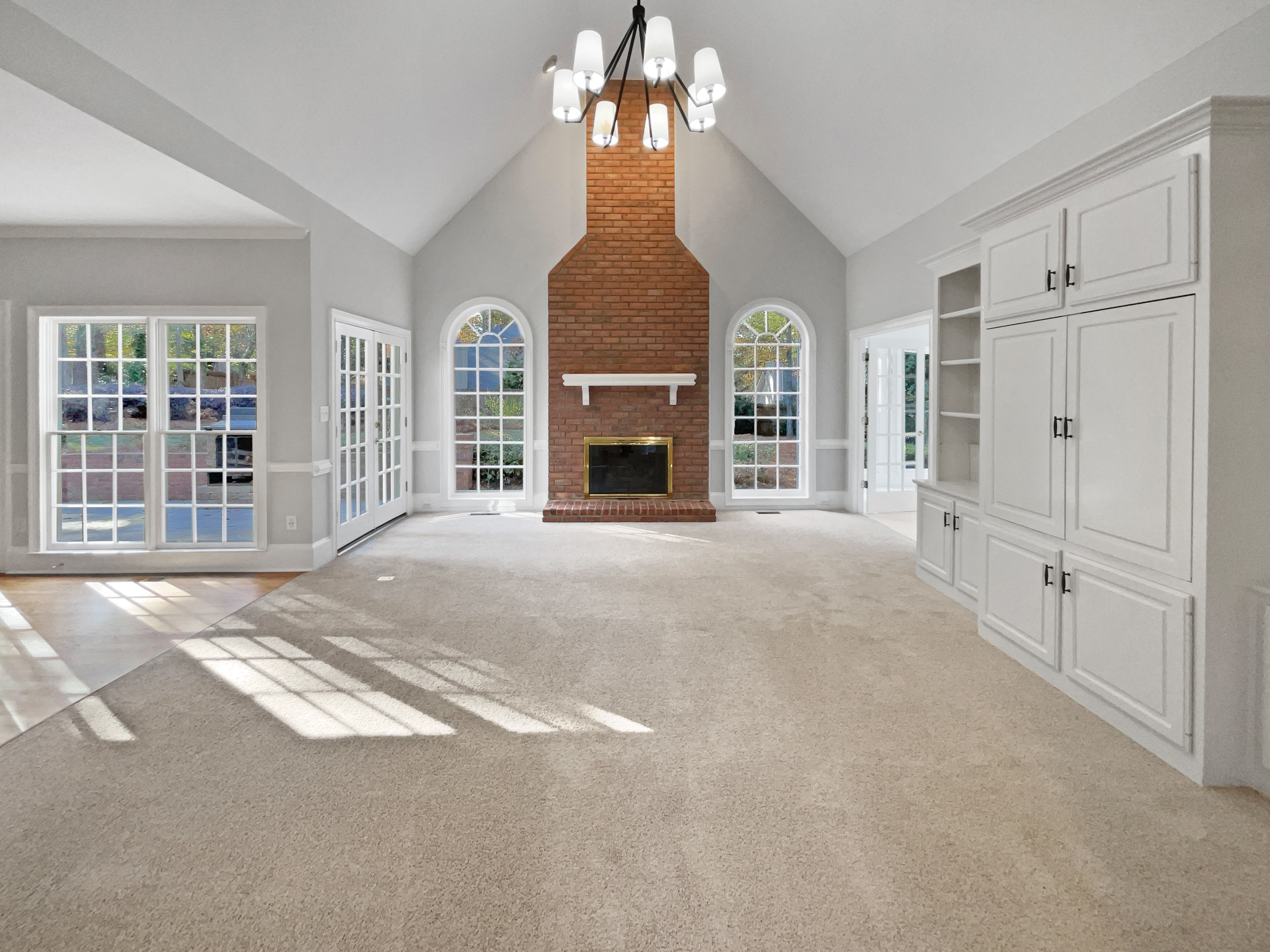Photo 4 of 58 of 530 Kearny St, Alpharetta, GA