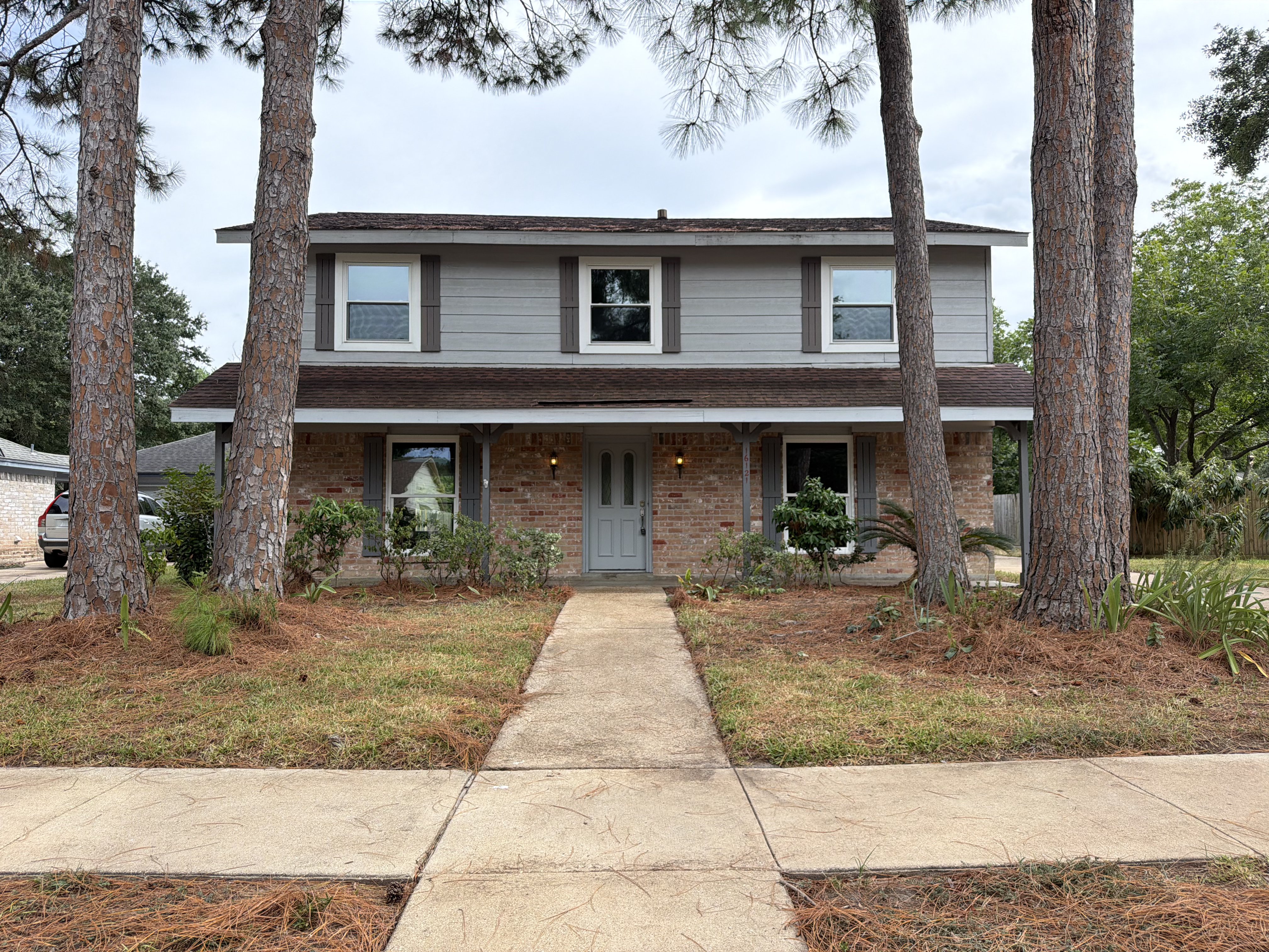 Photo 23 of 25 of 16121 Lakeview Dr, Jersey Village, TX