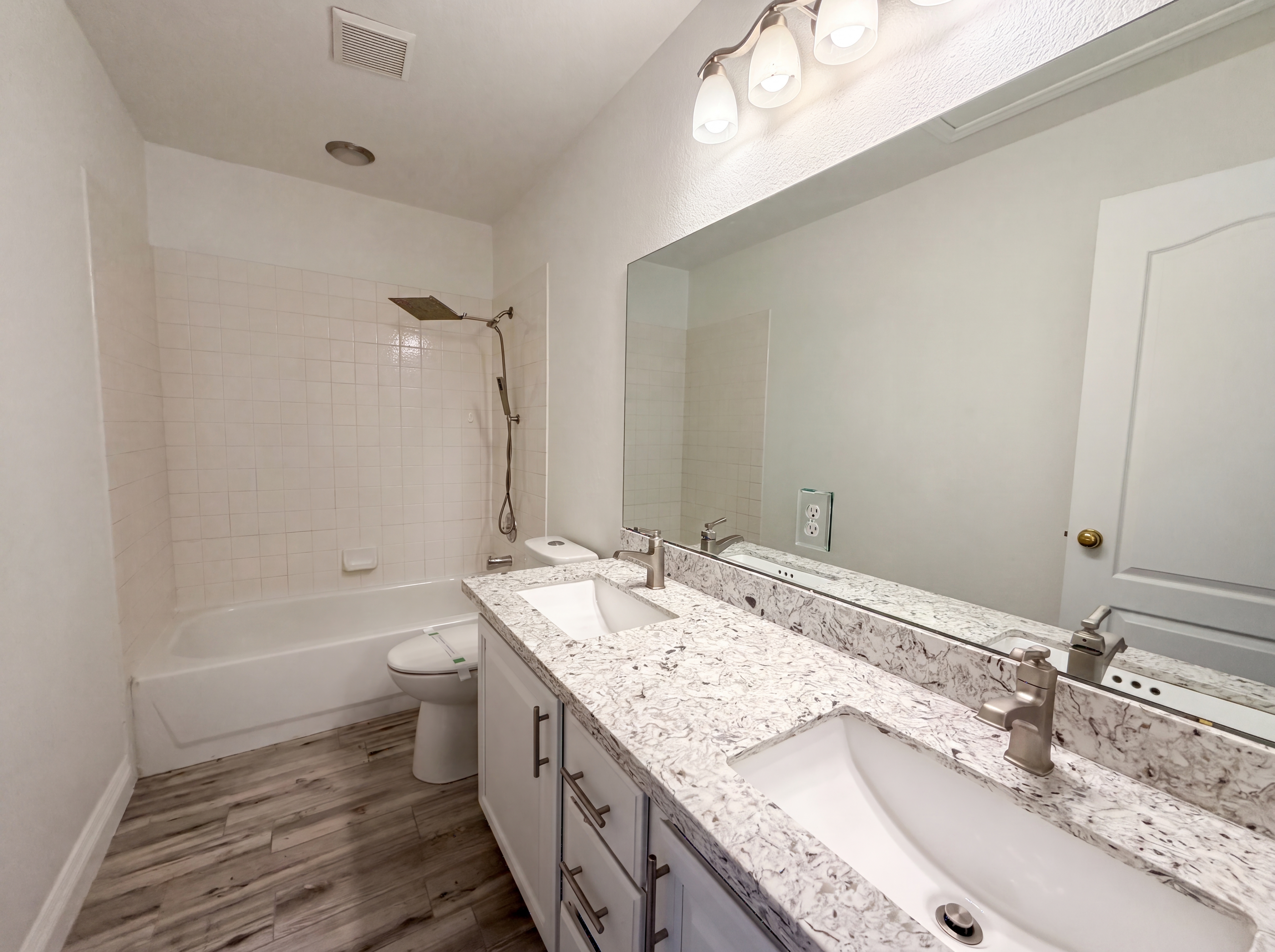 Photo 21 of 27 of 6335 Pavestone Ln, Las Vegas, NV