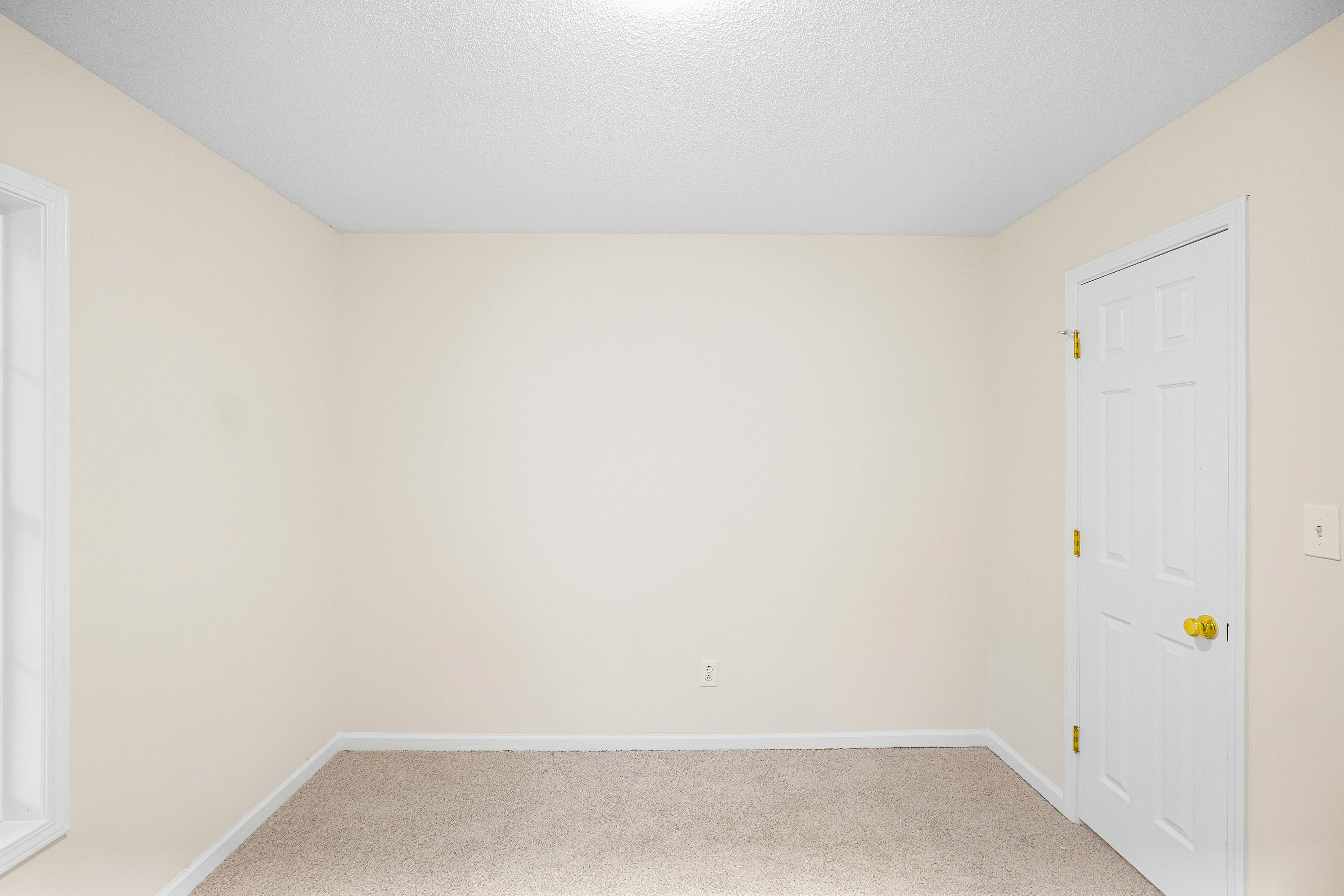 Photo 10 of 24 of 2158 Chambers Rd, McDonough, GA