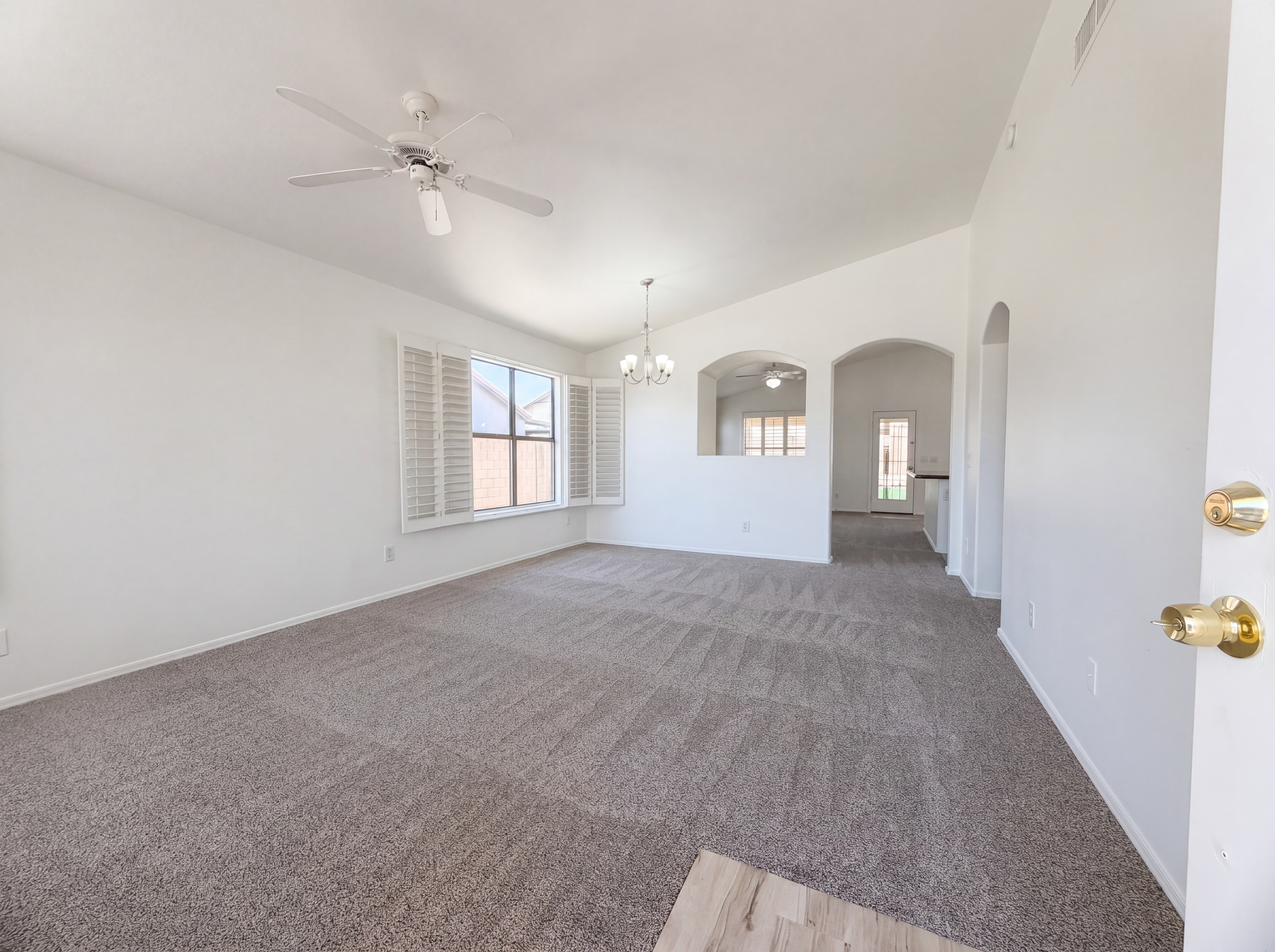 Photo 7 of 17 of 9710 E Obispo Ave, Mesa, AZ