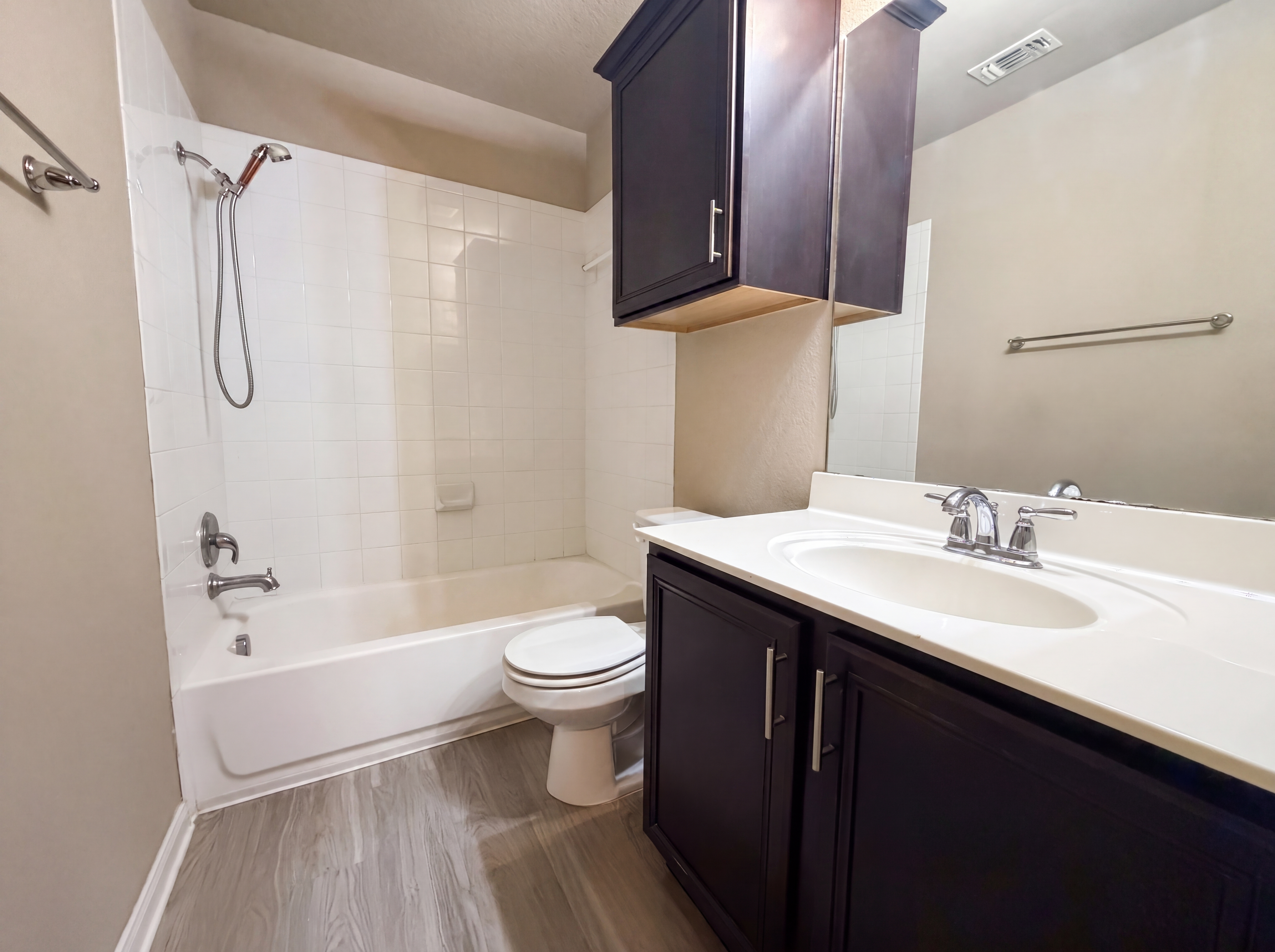Photo 12 of 16 of 789 Wolfeton Way, New Braunfels, TX