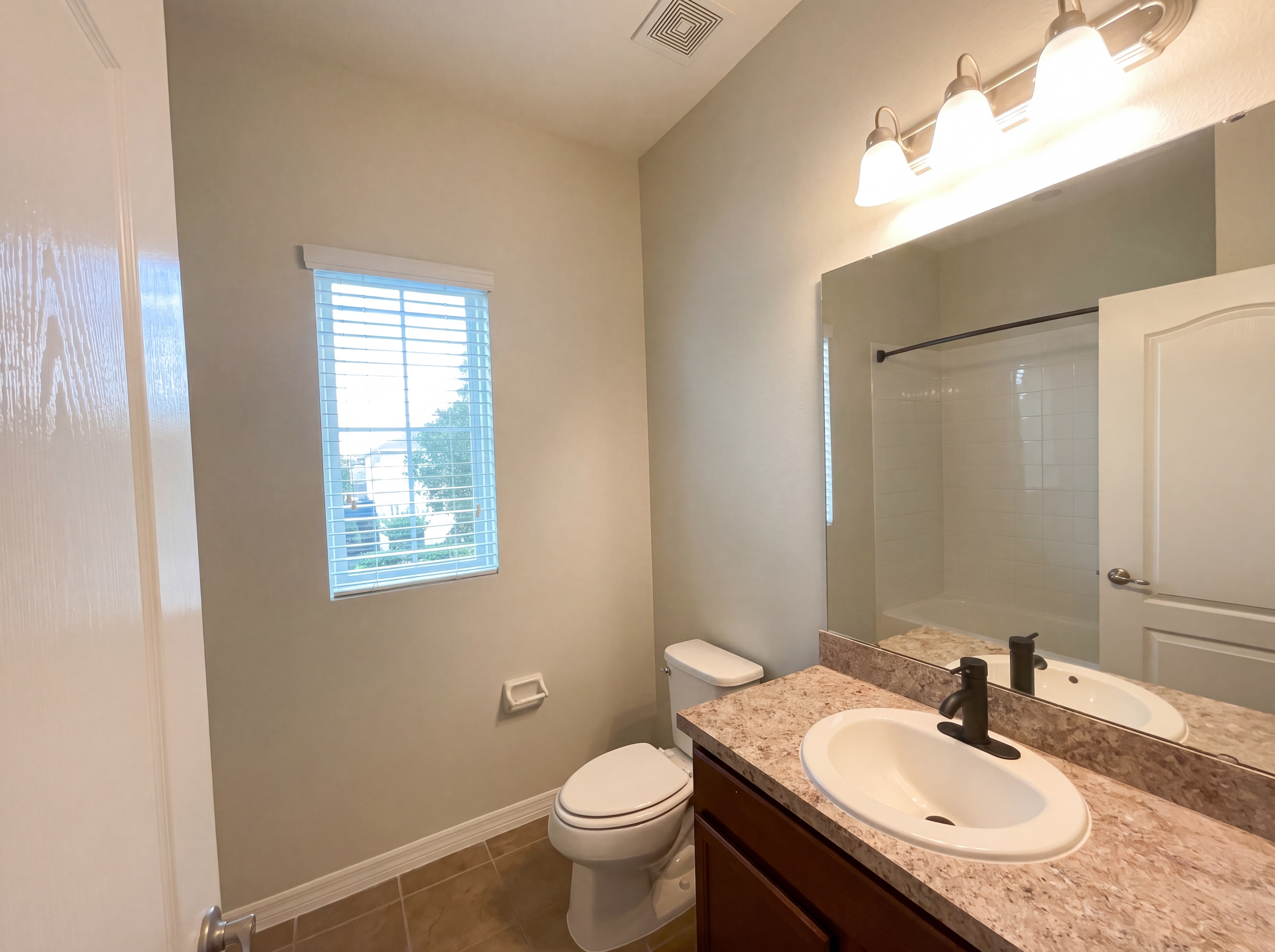 Photo 17 of 30 of 5545 Bowman Dr, Winter Garden, FL
