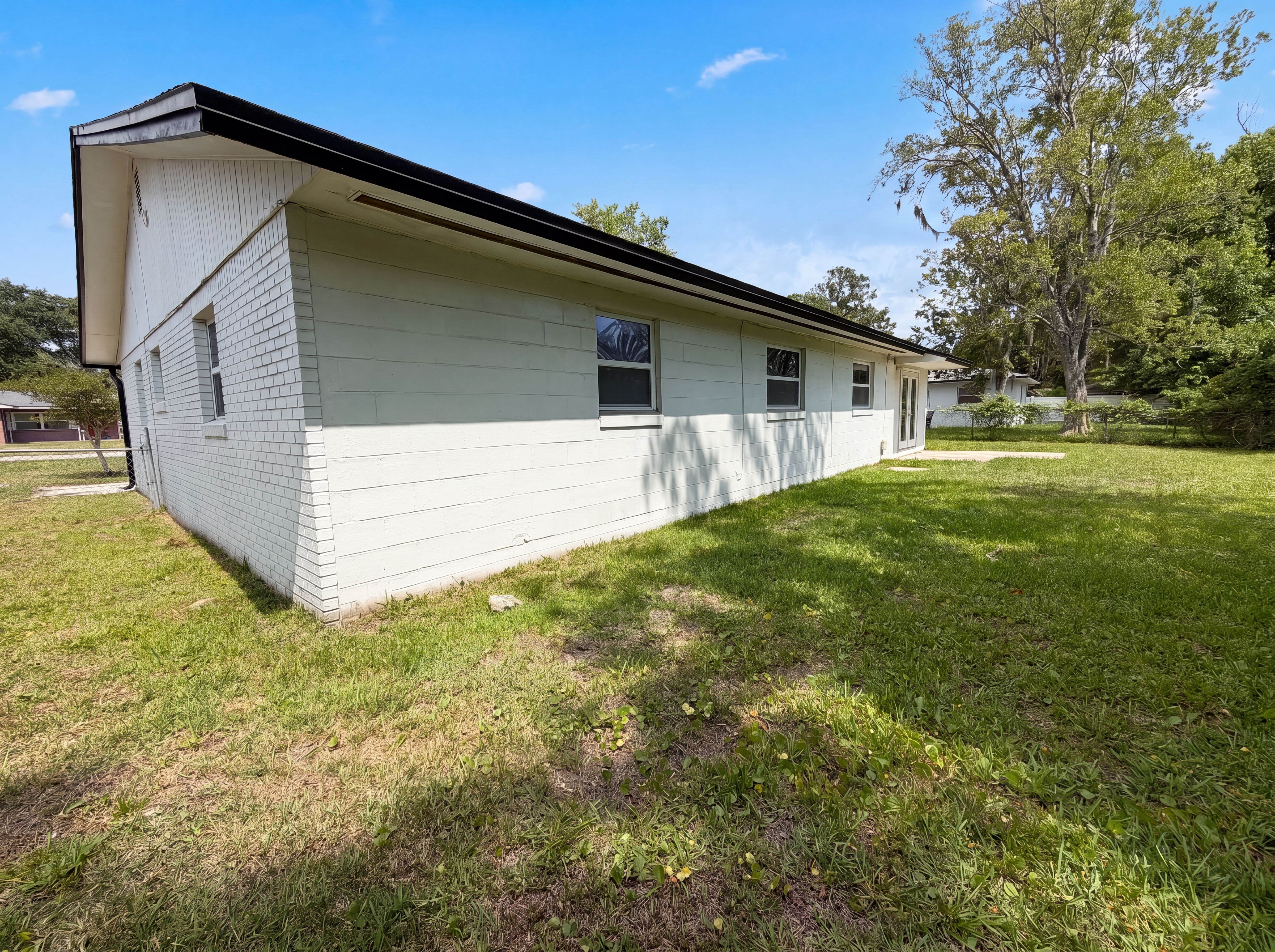 Photo 23 of 24 of 7842 Rondeau Dr E, Jacksonville, FL