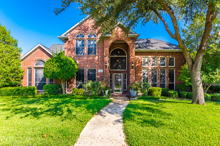 Photo 1 of 38 - 404 Pecan Hollow Dr, Coppell, TX 75019