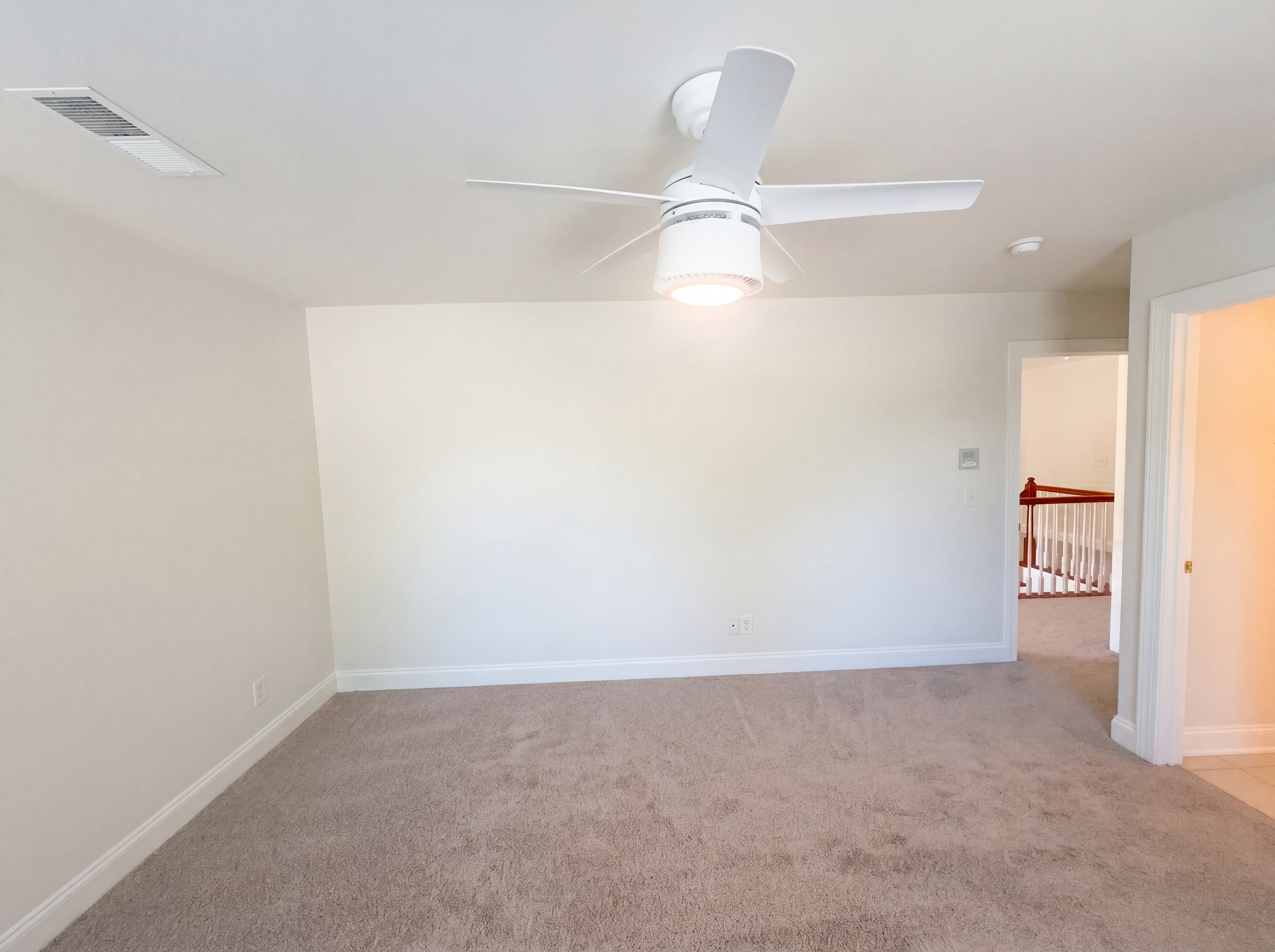 Photo 18 of 35 of 4993 Winding Ridge Dr, Greensboro, NC