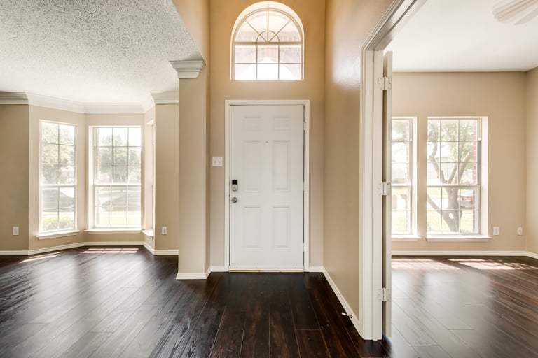 Photo 8 of 35 - 7501 Euclid Dr, Rowlett, TX 75089