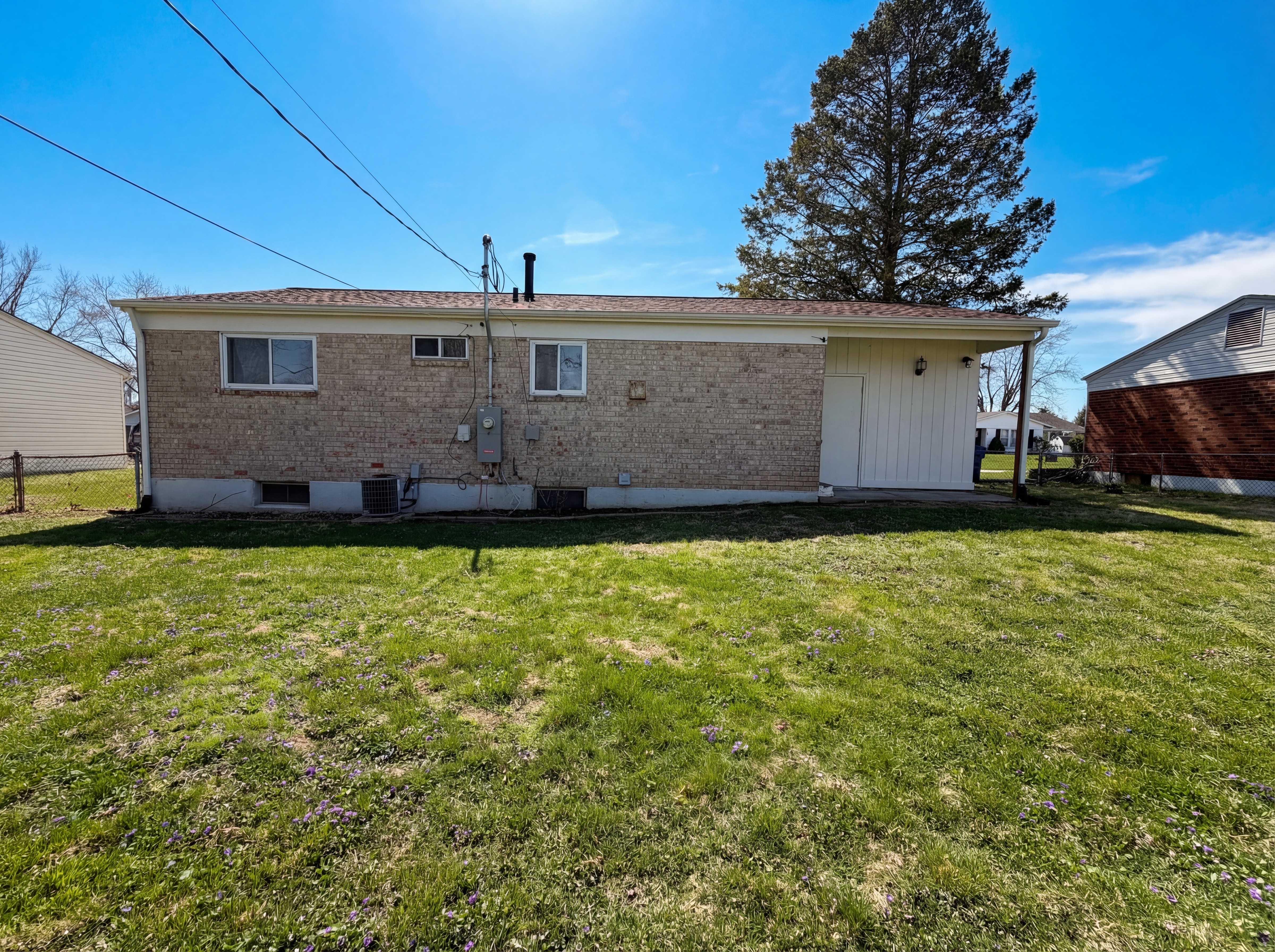 Photo 5 of 18 of 2243 Bolton St, Saint Charles, MO