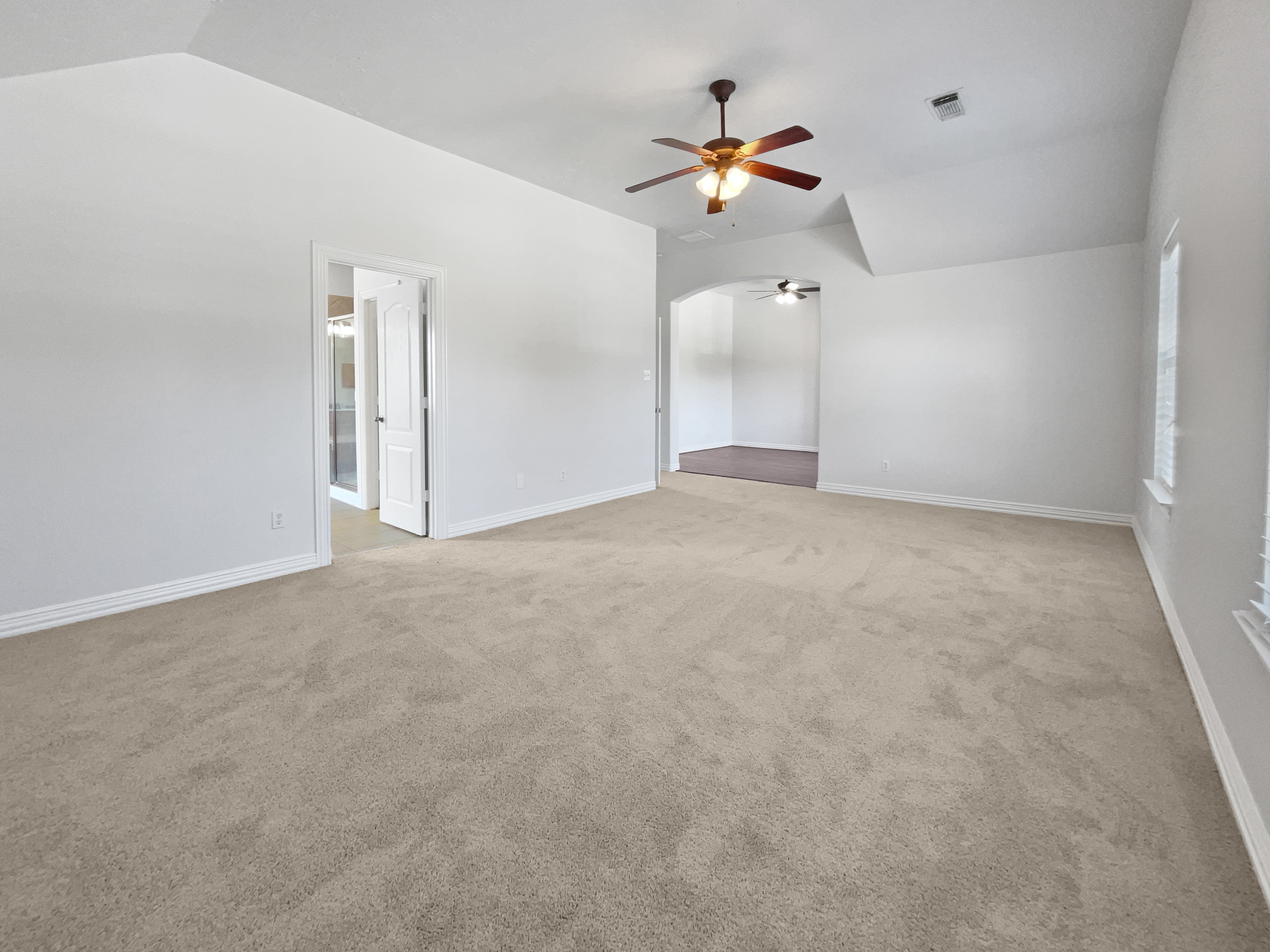 Photo 15 of 25 of 15215 Wooded Field Trl, Cypress, TX