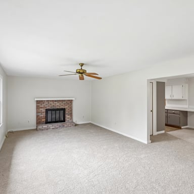 Property photo 3 of 211 Roshon Dr