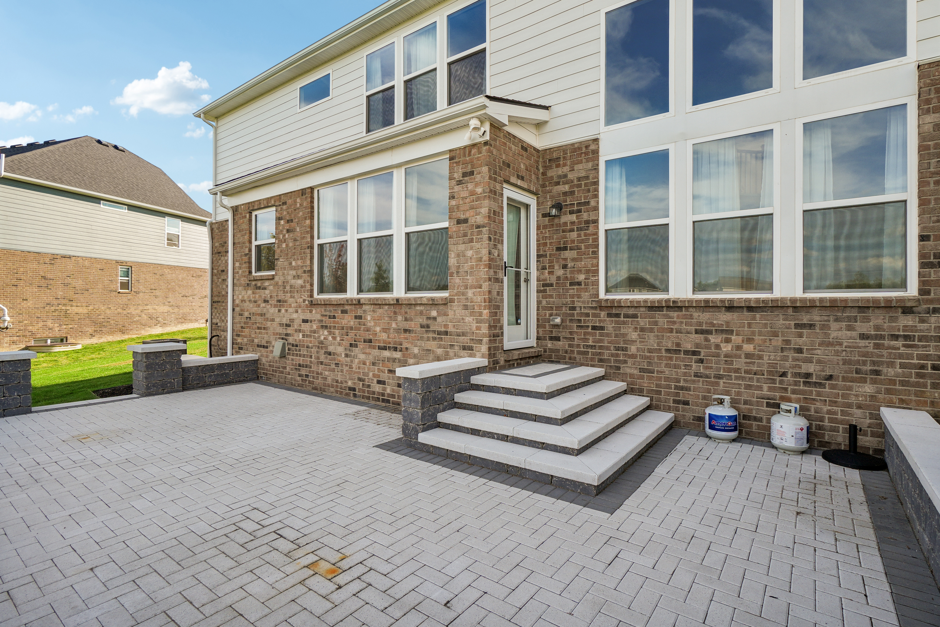 Photo 54 of 61 of 20942 Torbay Dr, Northville, MI