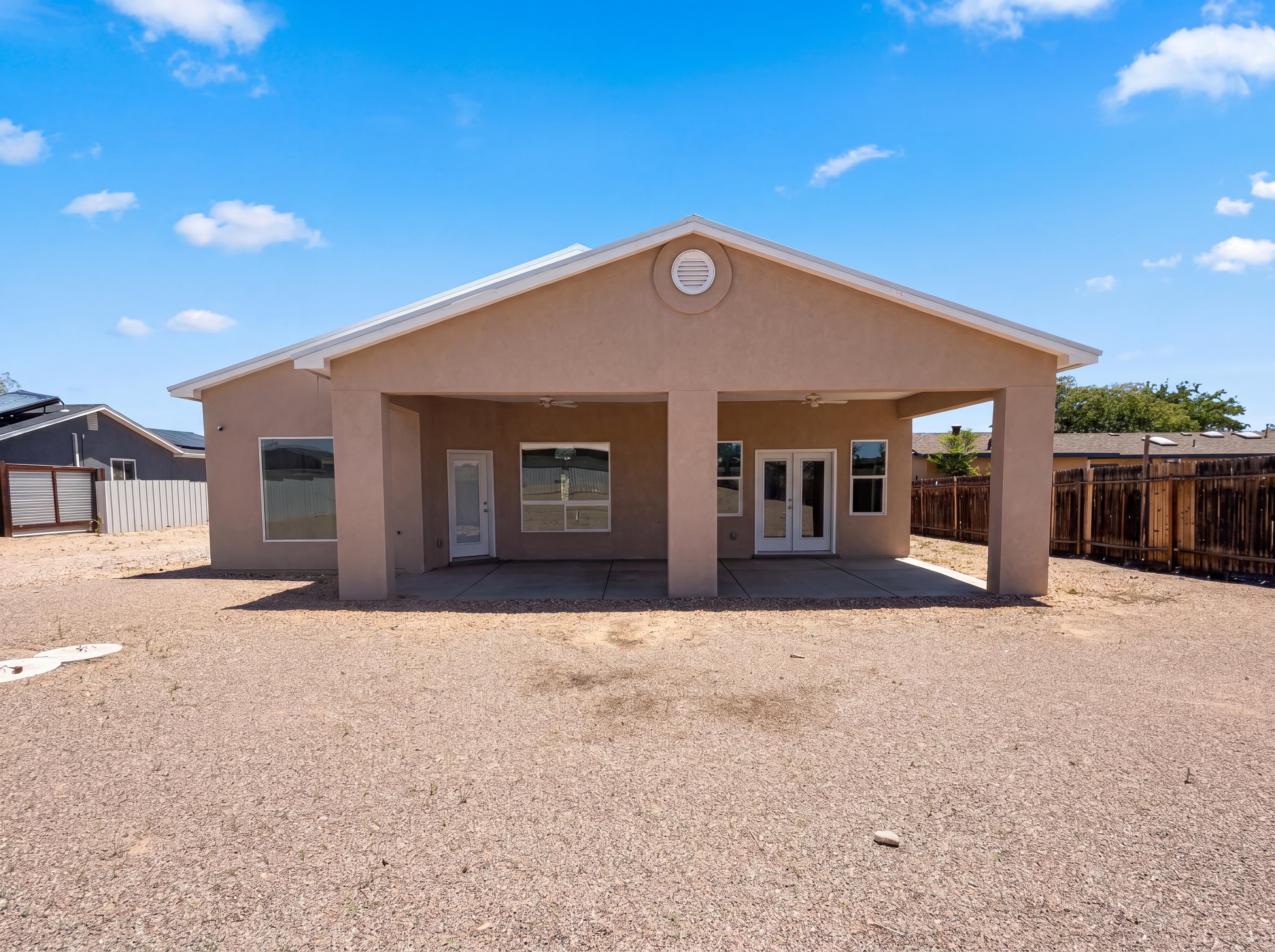Photo 5 of 21 of 1625 35th St SE, Rio Rancho, NM