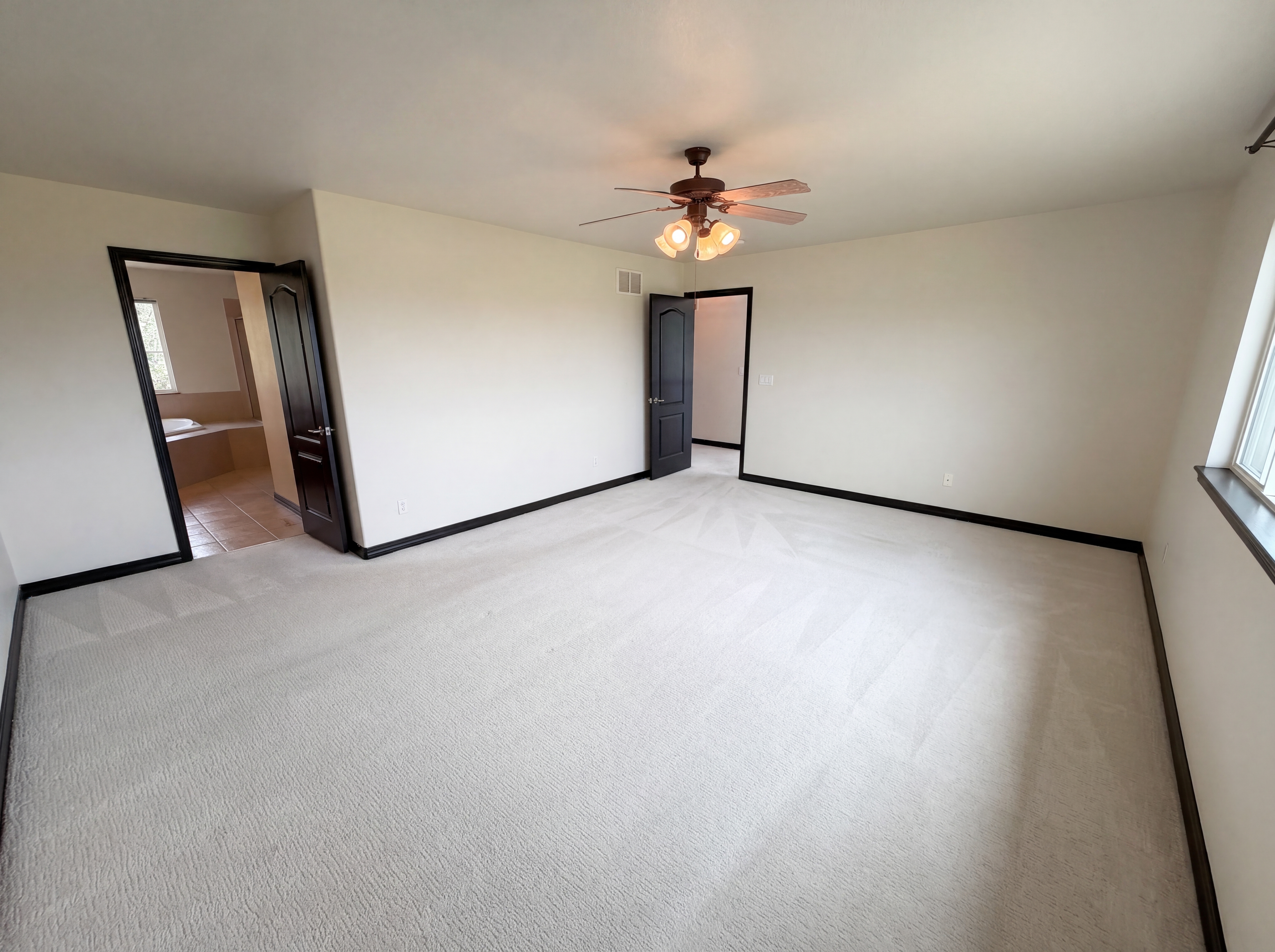 Photo 4 of 37 of 7469 S Biloxi Ct, Aurora, CO